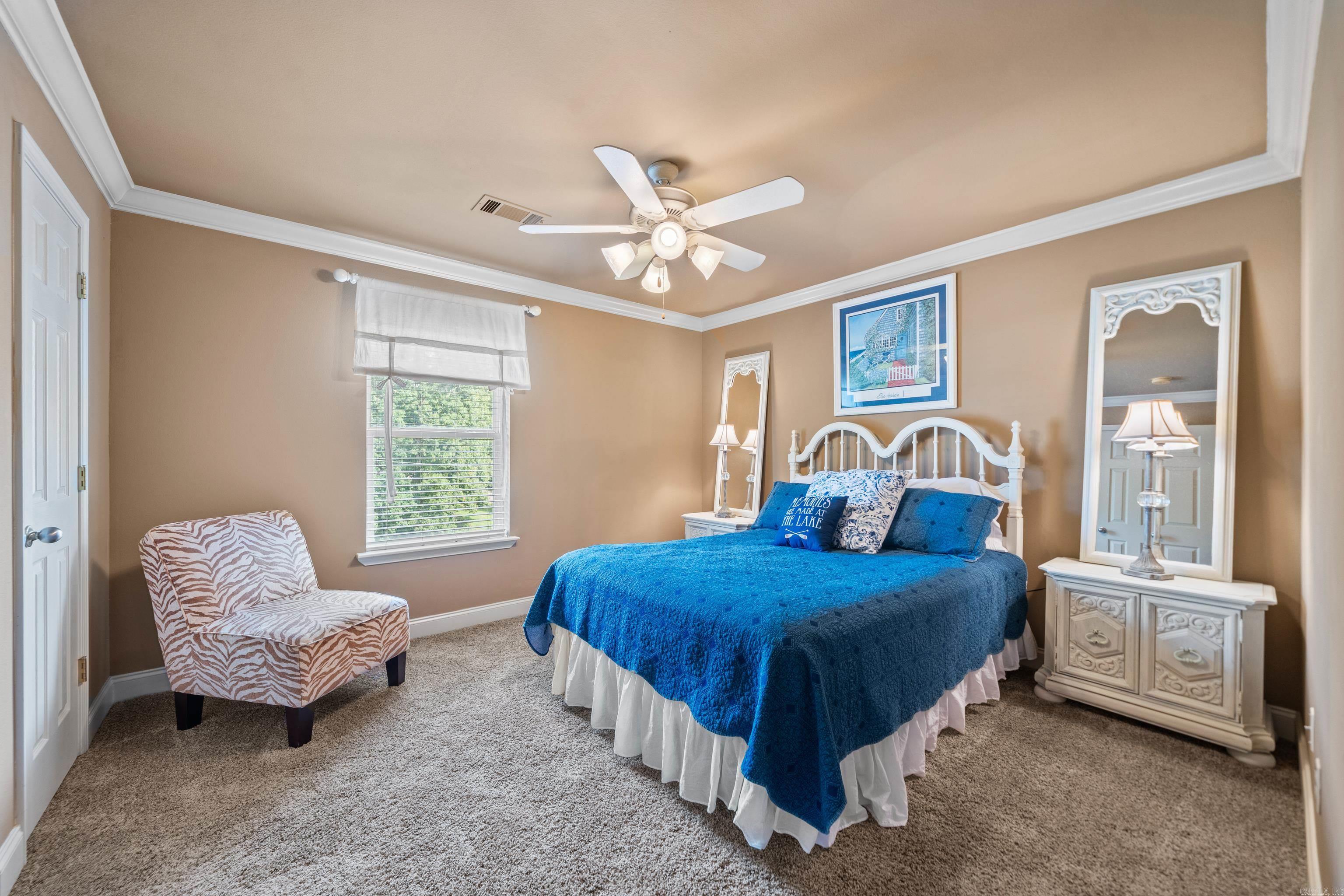 LAKESHORE OAKS HPR - Residential