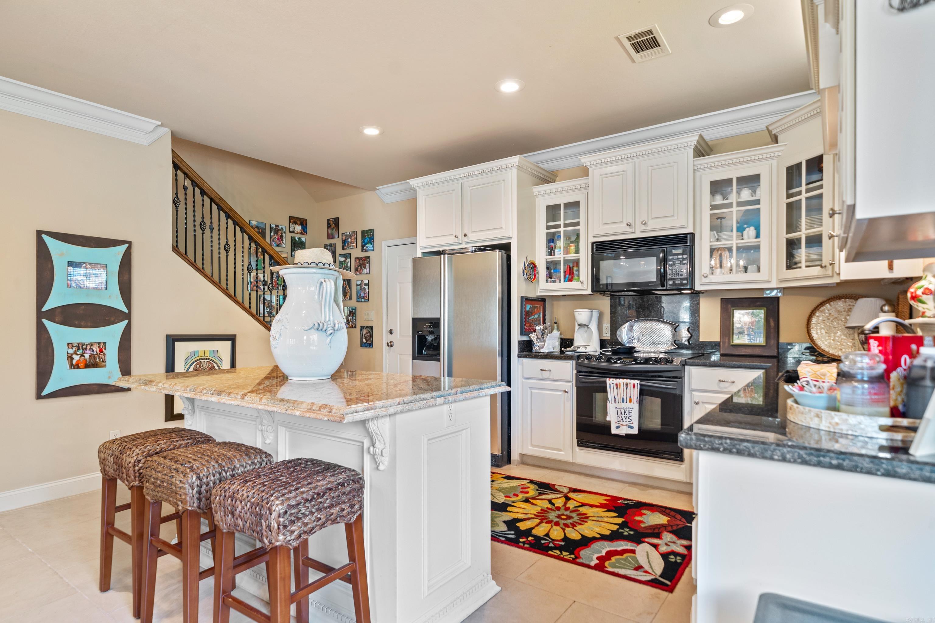 LAKESHORE OAKS HPR - Residential