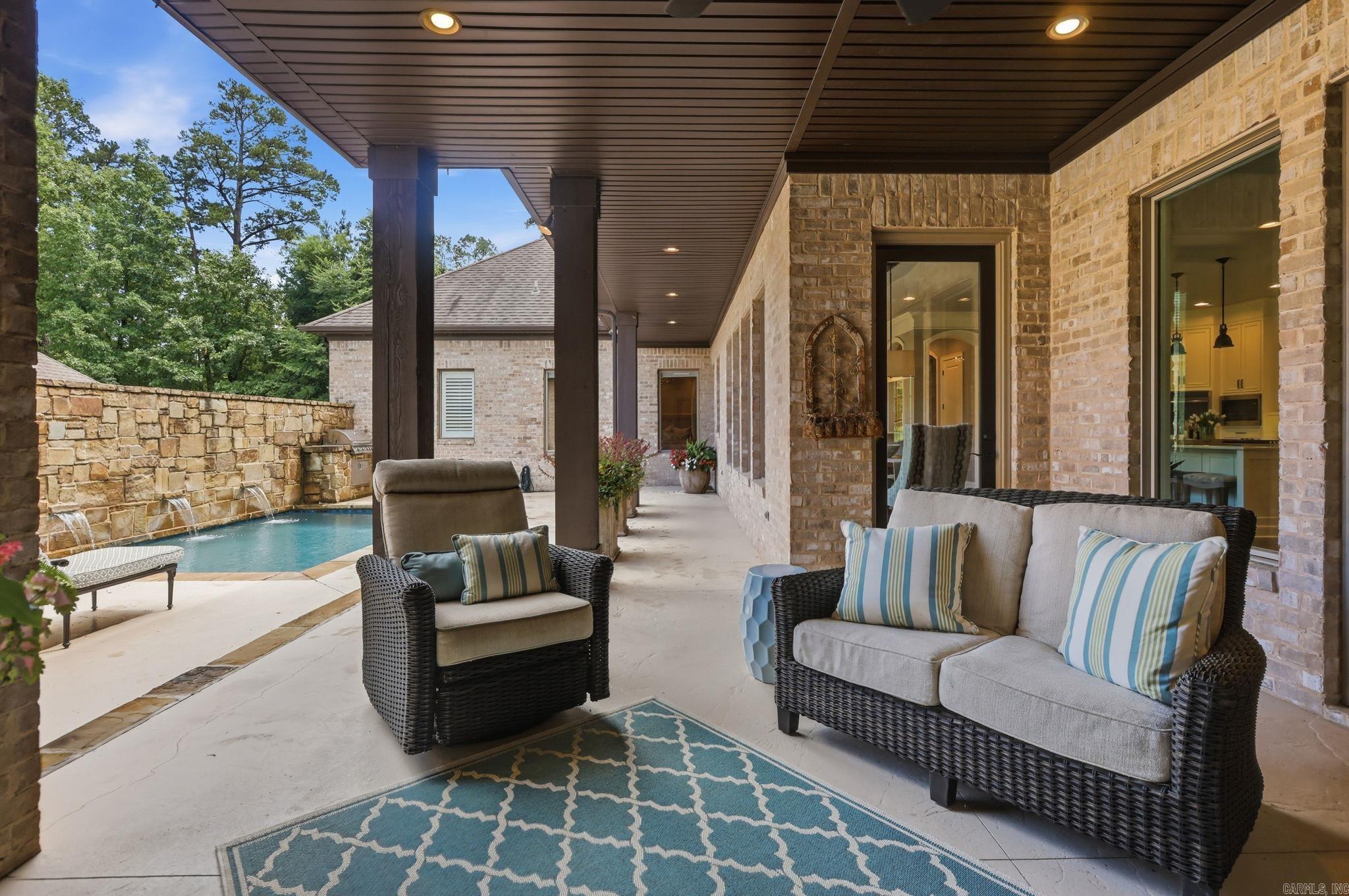 CHENAL VALLEY HALLEN COURT - Residential