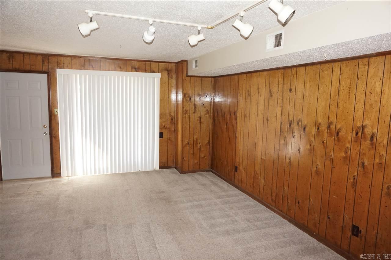 "Crestview ""G""" - Residential Lease