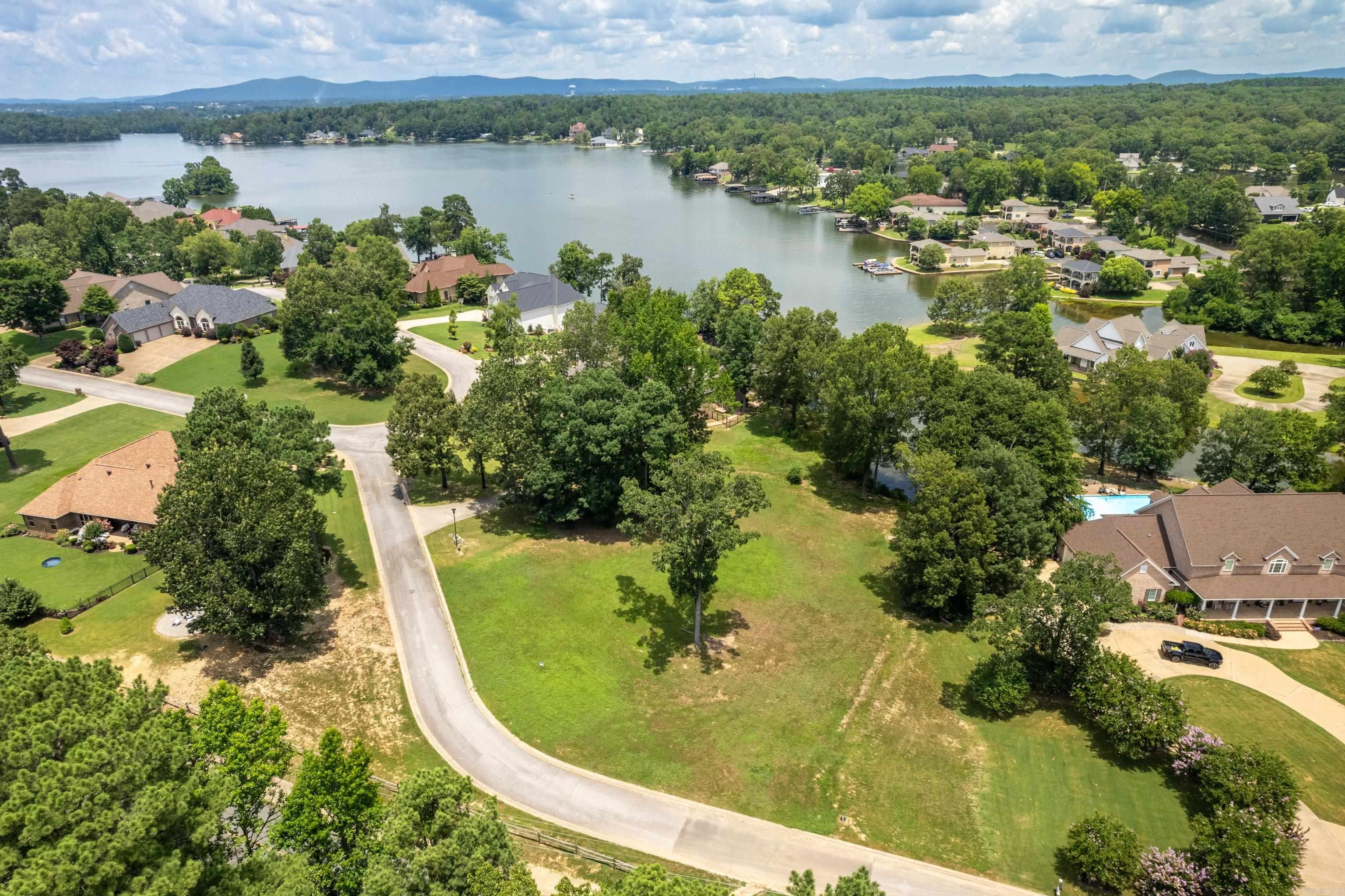 Oak Shores Estates - Land