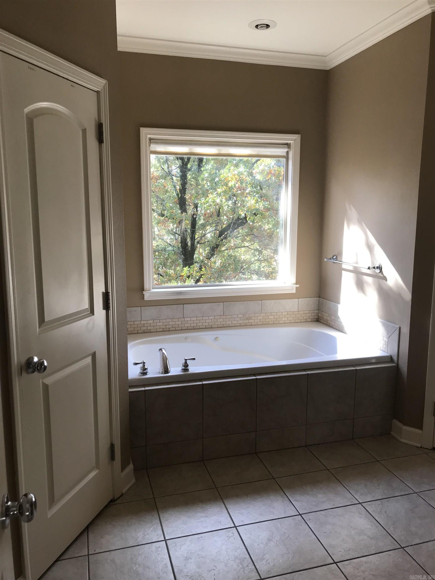 Emerald Mountain - Residential Lease