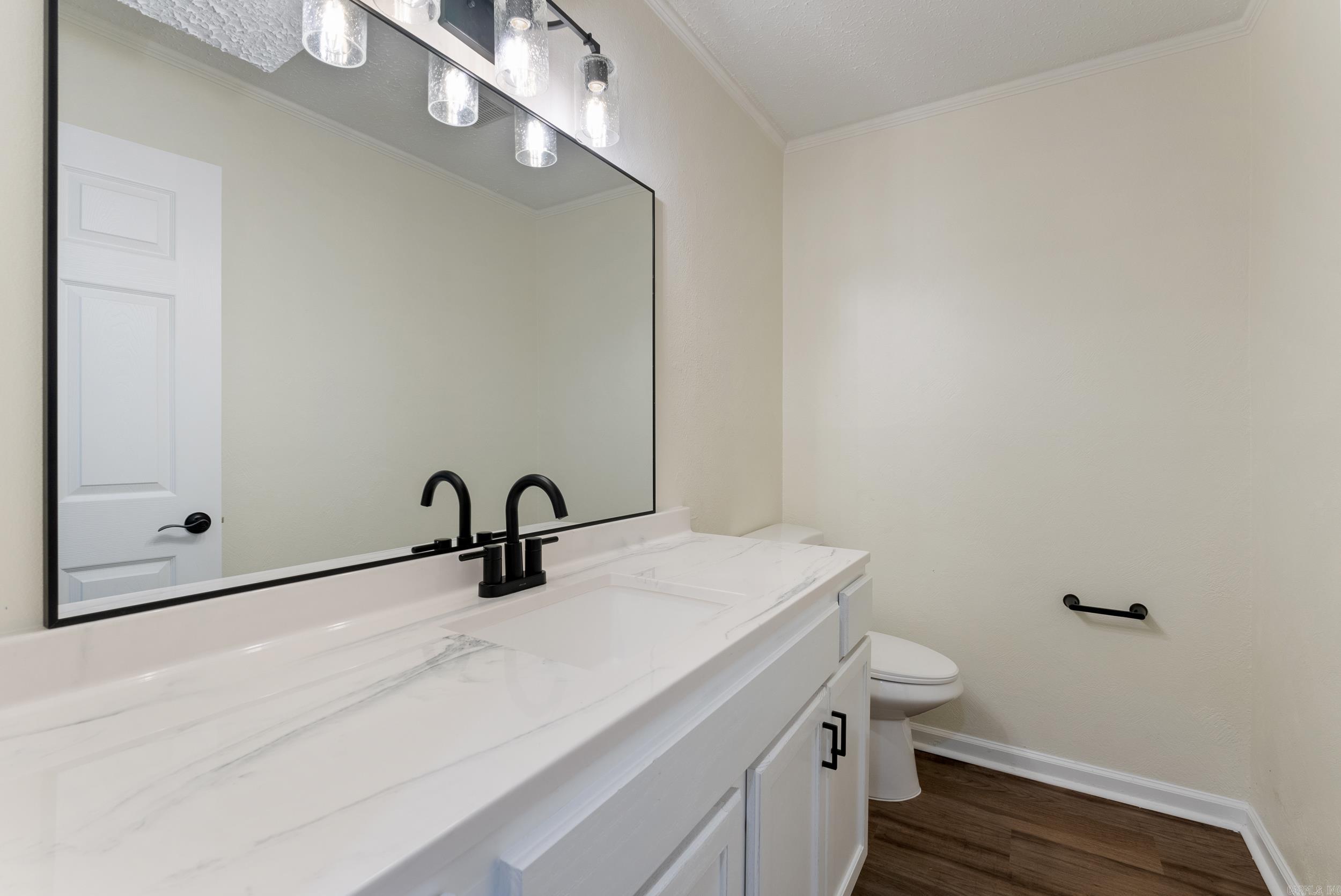SMOKING OAKS ADD - Residential