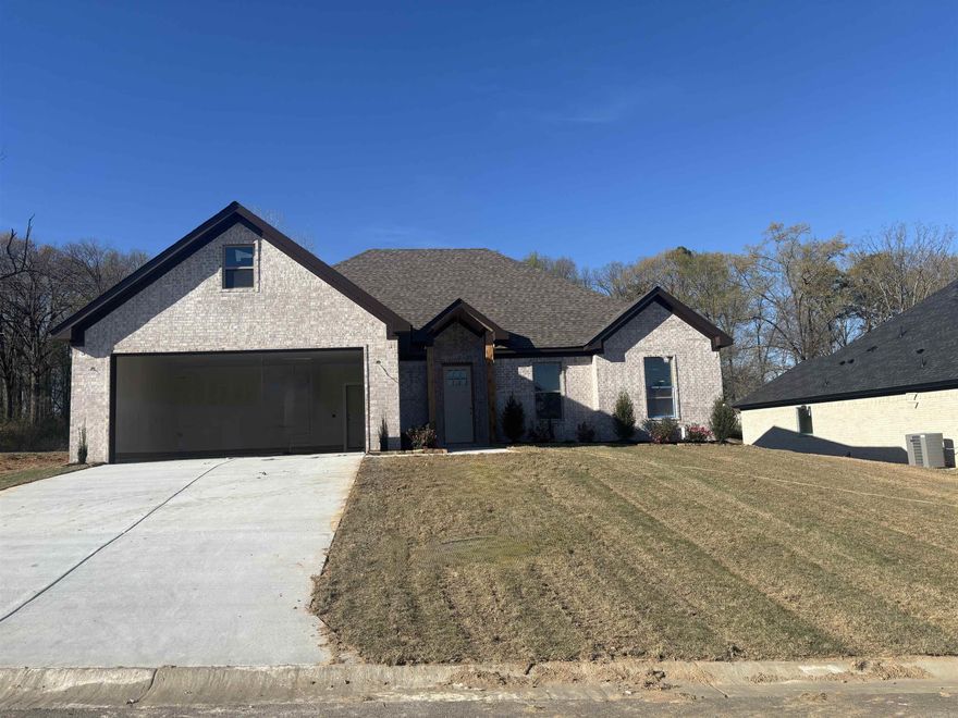 This home is close to schools and interstate, five minutes from downtown Benton. LVP flooring, granite countertops, large walk in pantry,gas cooktop with wall oven. Primary has custom tile shower with free standing tub. Primary has extra large closet. Other bedrooms have custom built closets. This home comes with privacy fence.