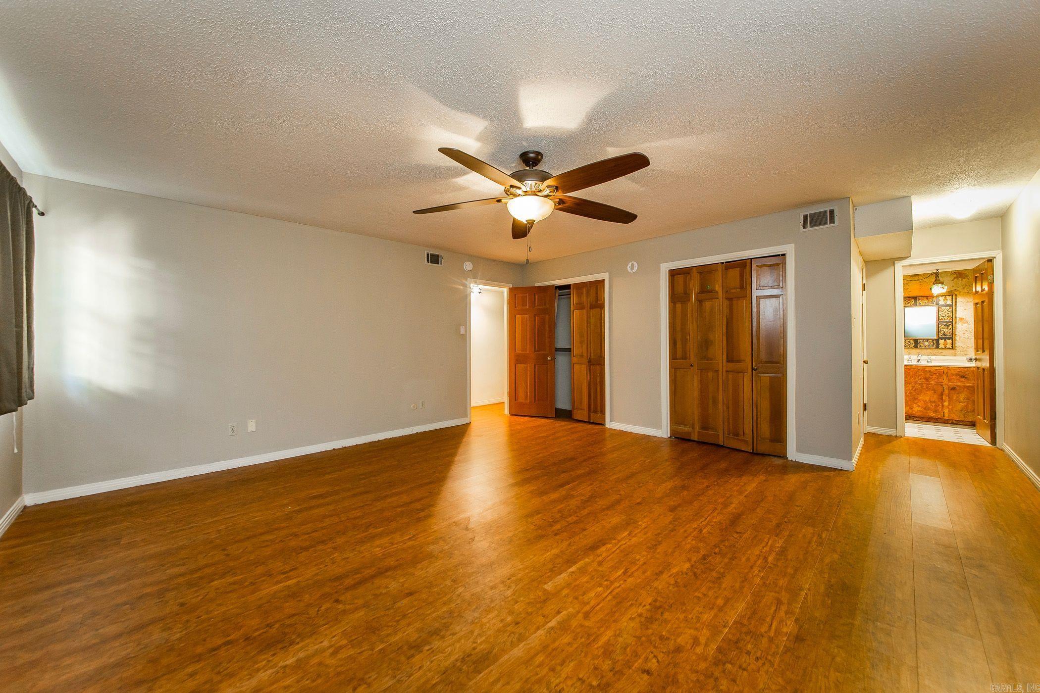 ECHO VALLEY - Residential