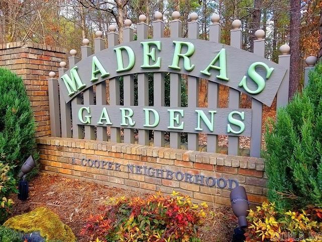 MADERAS GARDENS-VILLAS - Residential