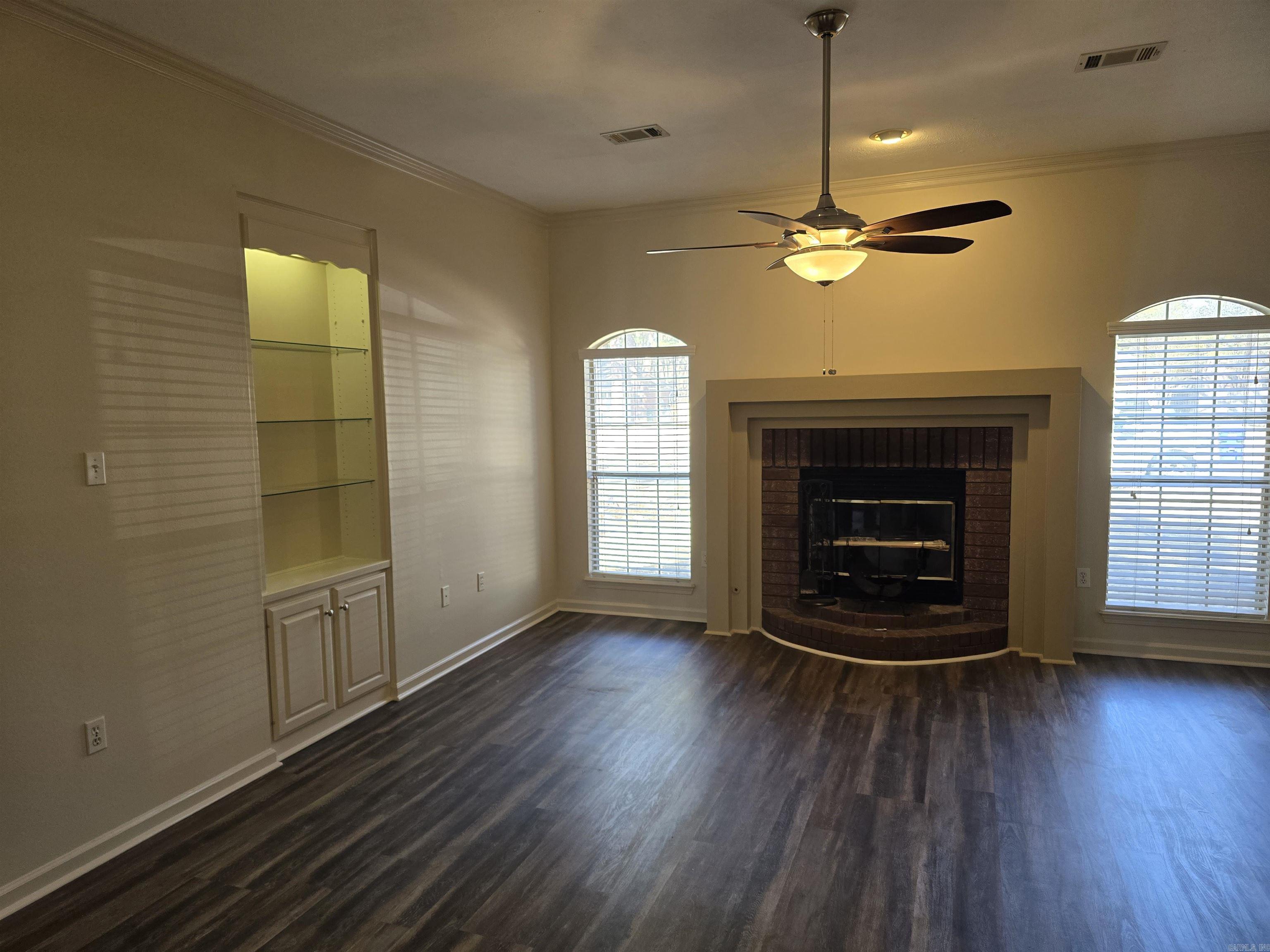 SADDLETOP - Residential