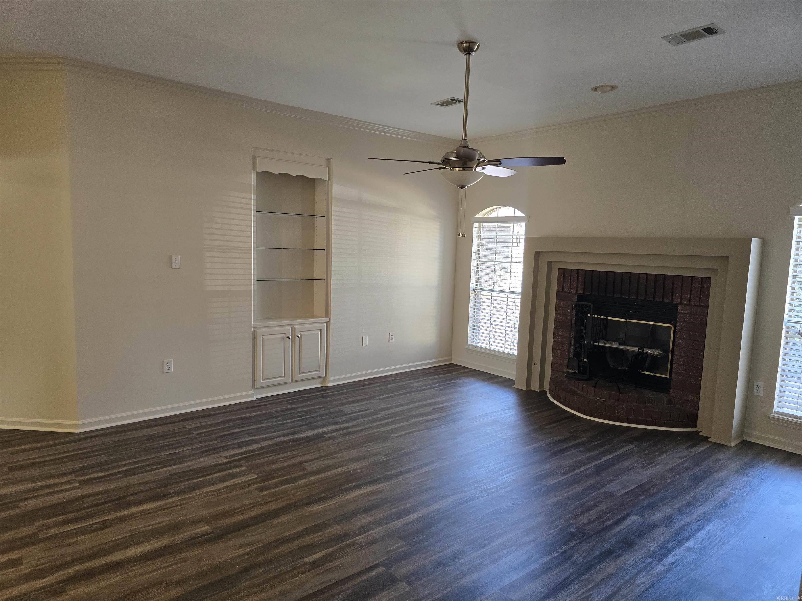 SADDLETOP - Residential