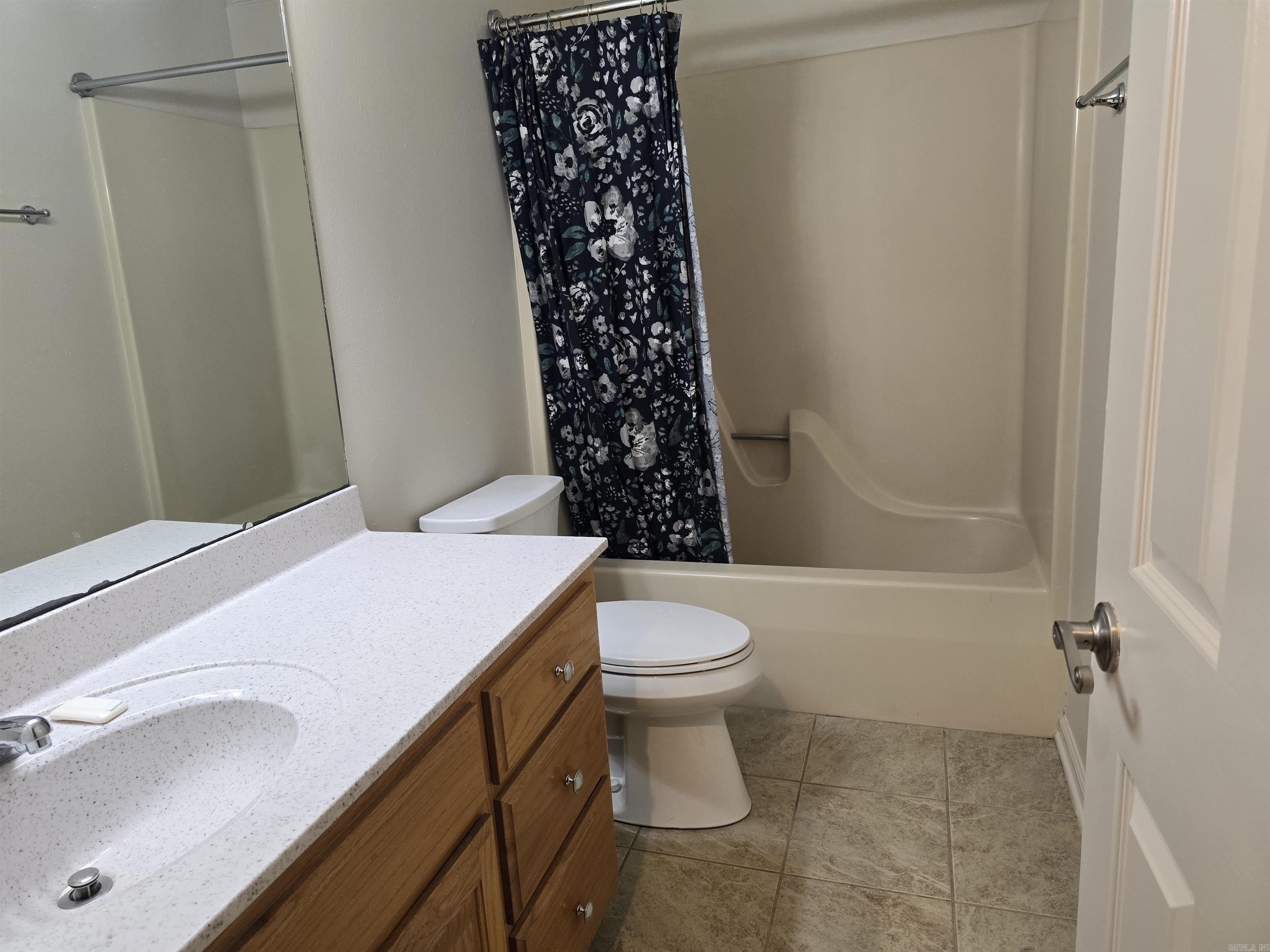 SADDLETOP - Residential