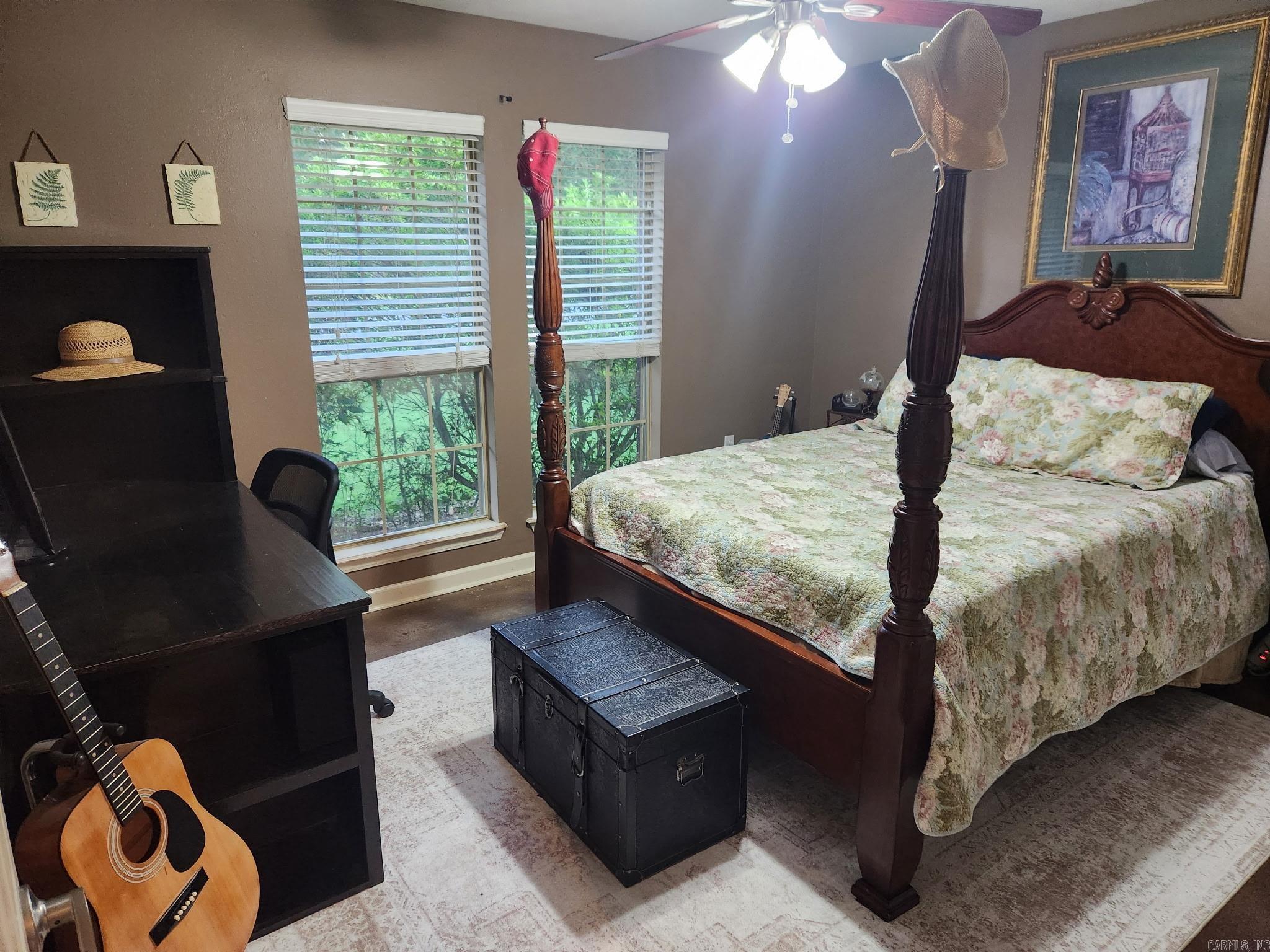 SADDLETOP - Residential