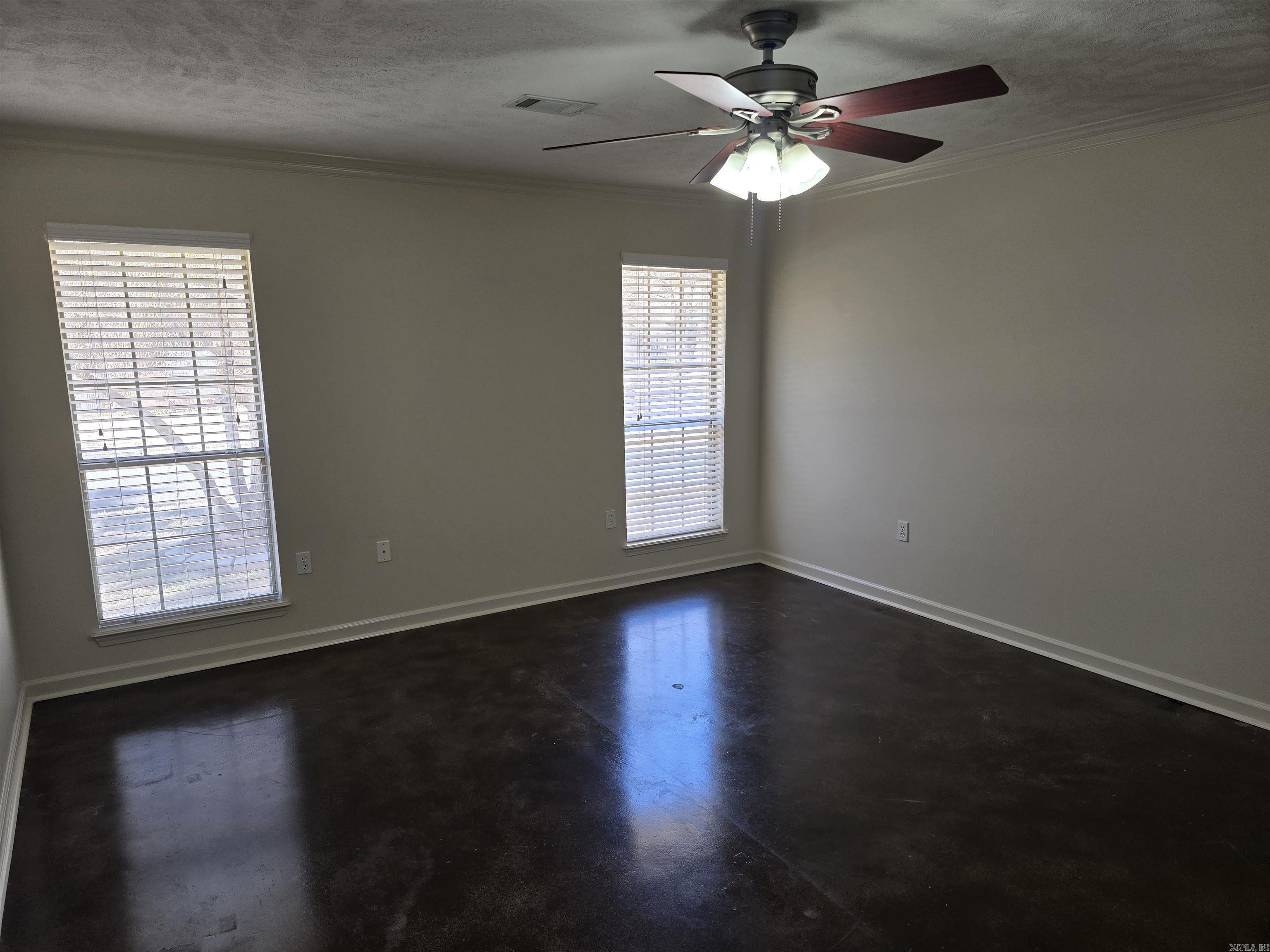 SADDLETOP - Residential