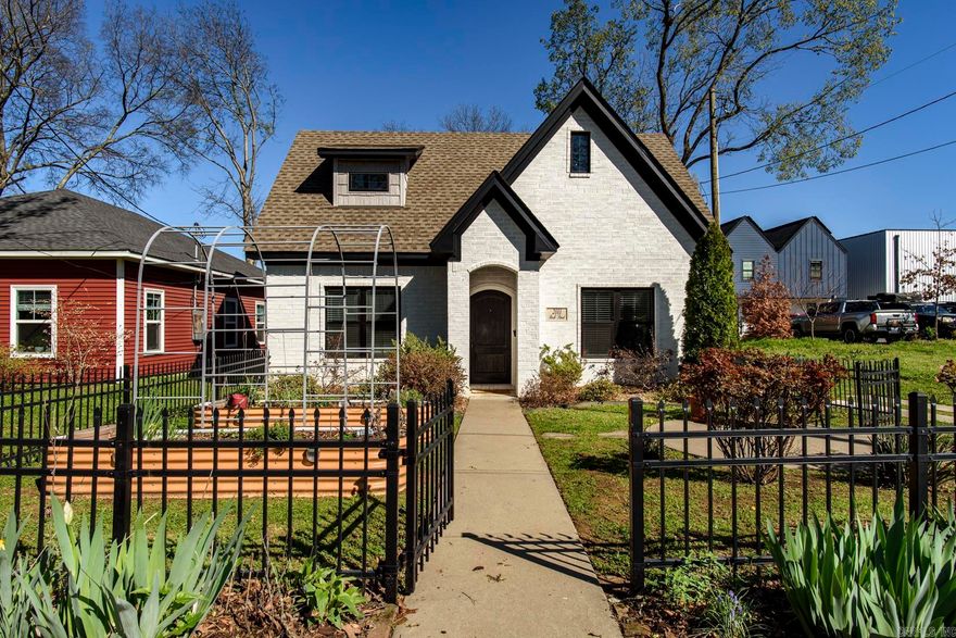 Beautiful home in the sought-after SOMA area, close to Pettaway Square! Built in 2019, this charming 2-bedroom, 2-bath home offers modern style and comfort throughout. The gorgeous kitchen features granite countertops, a breakfast bar, gas range, and ample cabinetry. A bright breakfast area flows seamlessly into the spacious living room, creating a wonderful open-concept space perfect for everyday living and entertaining. Beautiful hardwood flooring adds warmth and elegance throughout the main living areas. Wonderful fenced in backyard, a fenced in front yard with a garden and off street parking.