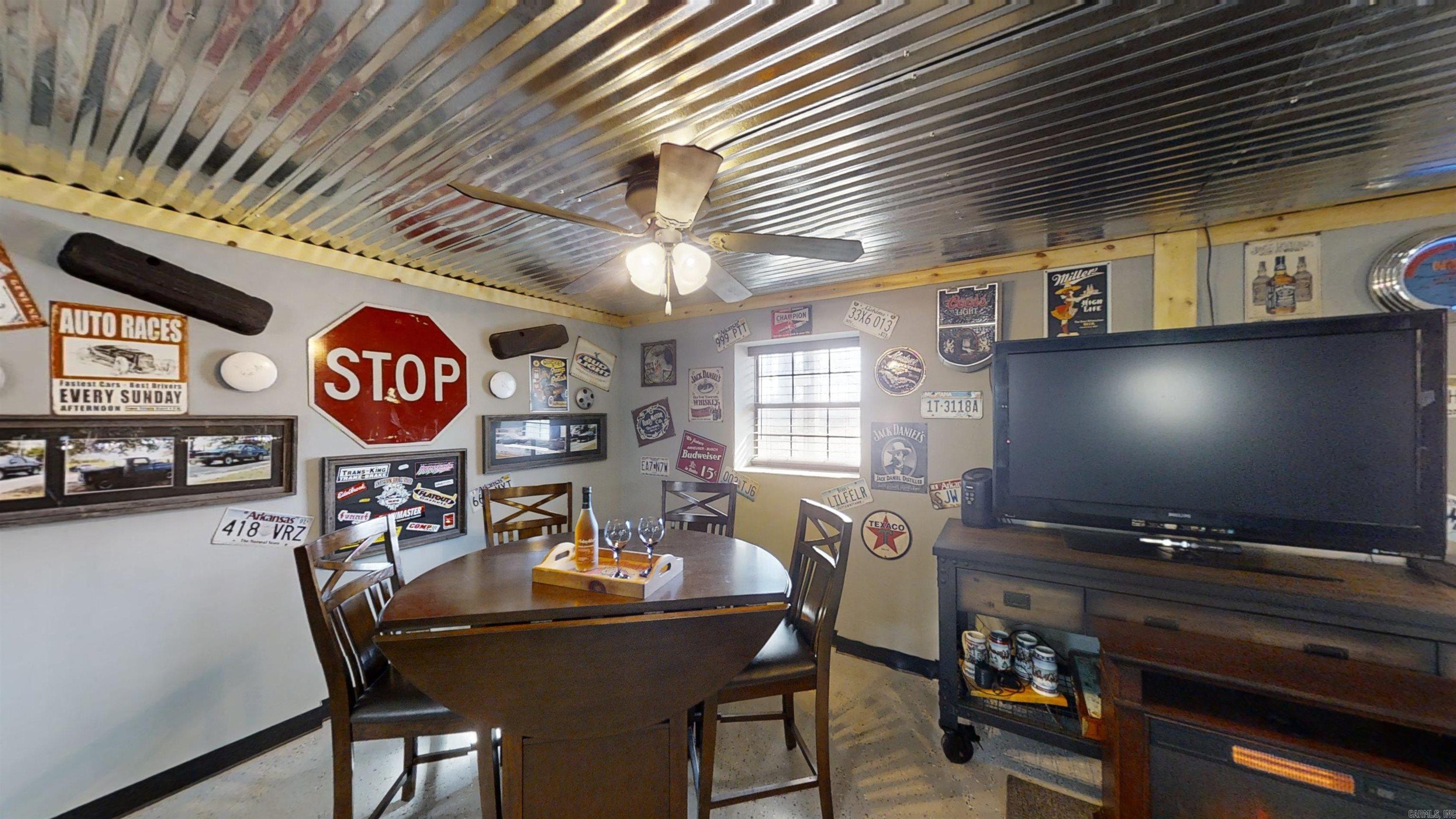 F & F Lake - Residential