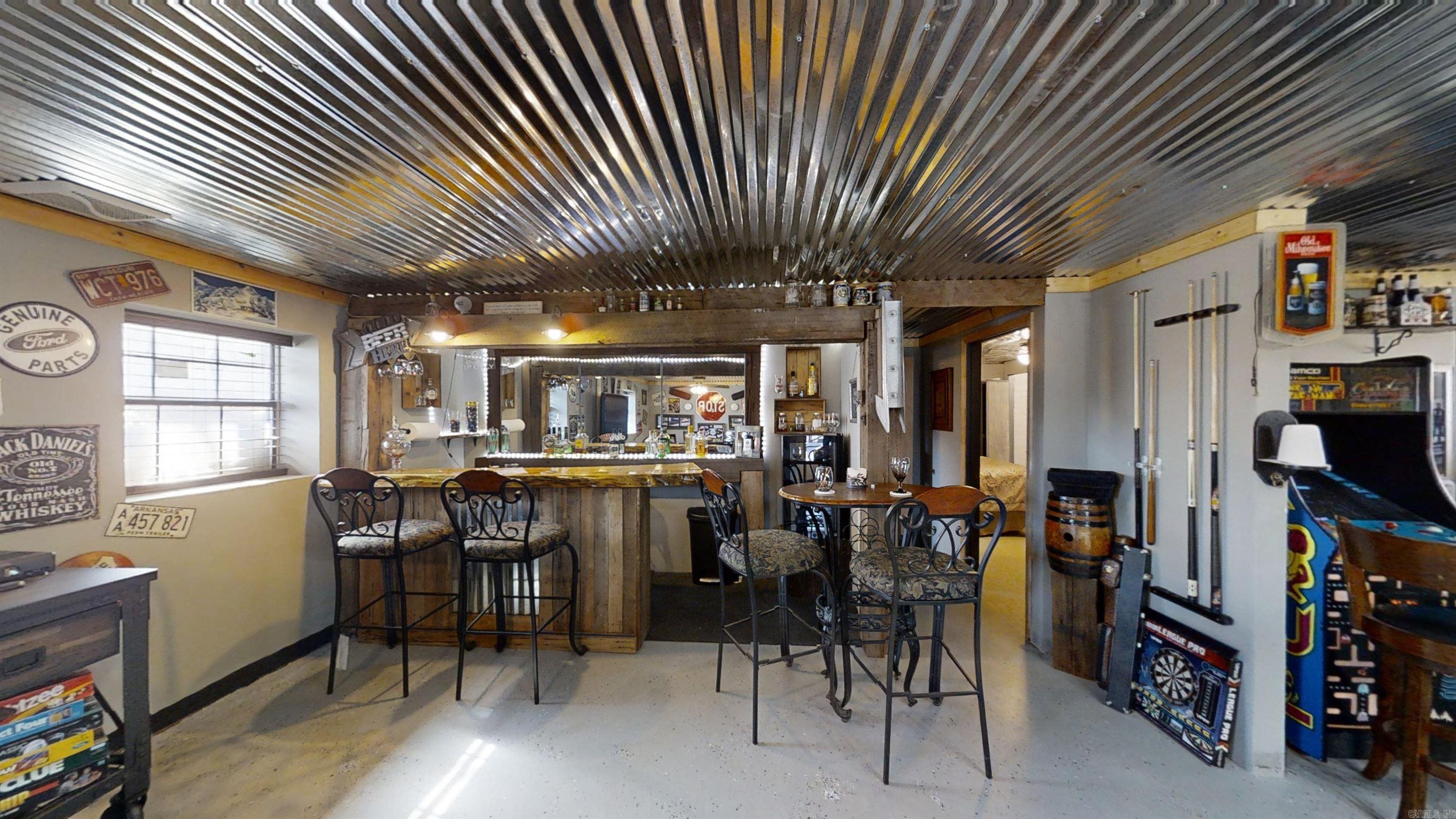 F & F Lake - Residential