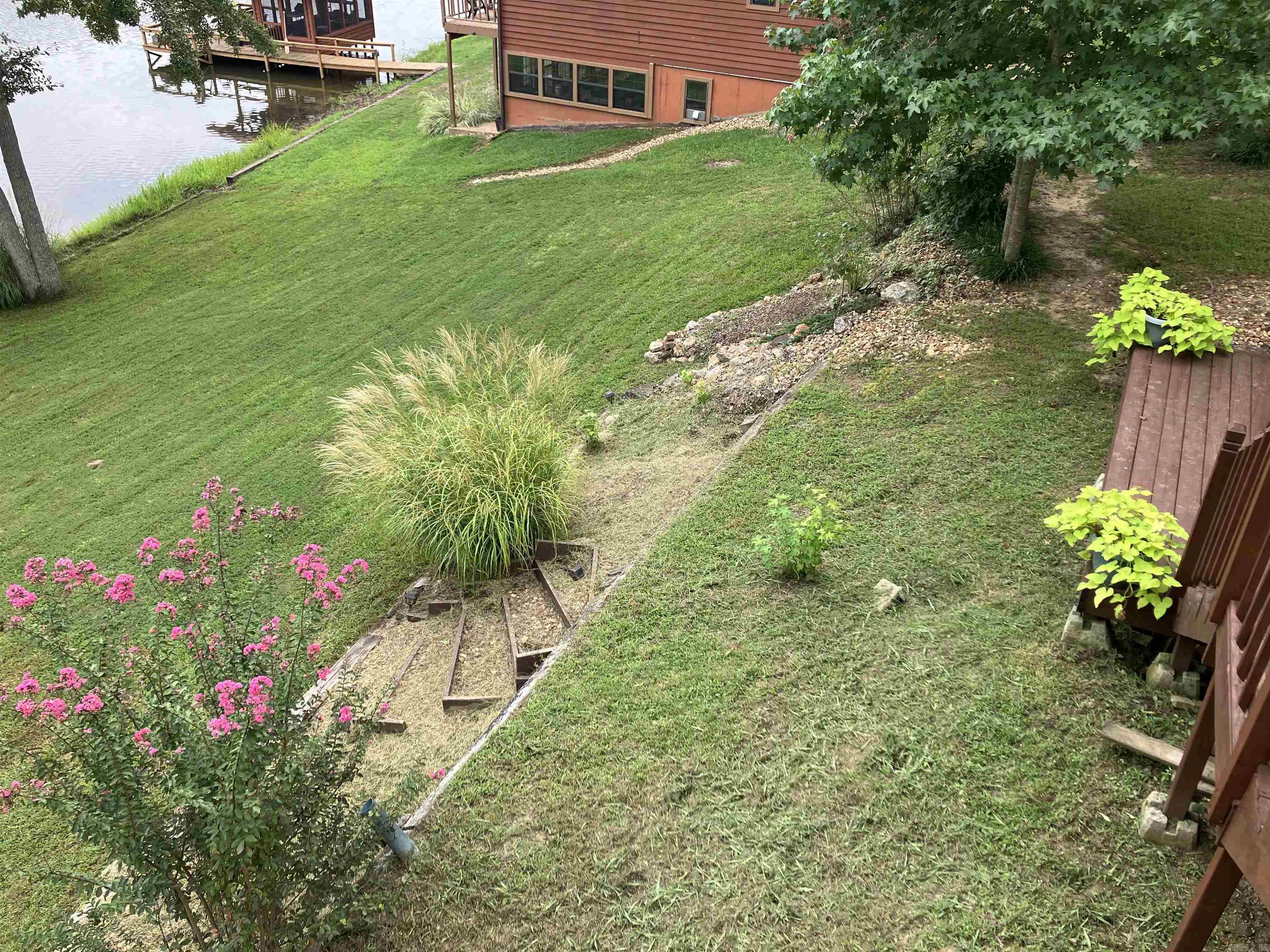 F & F Lake - Residential