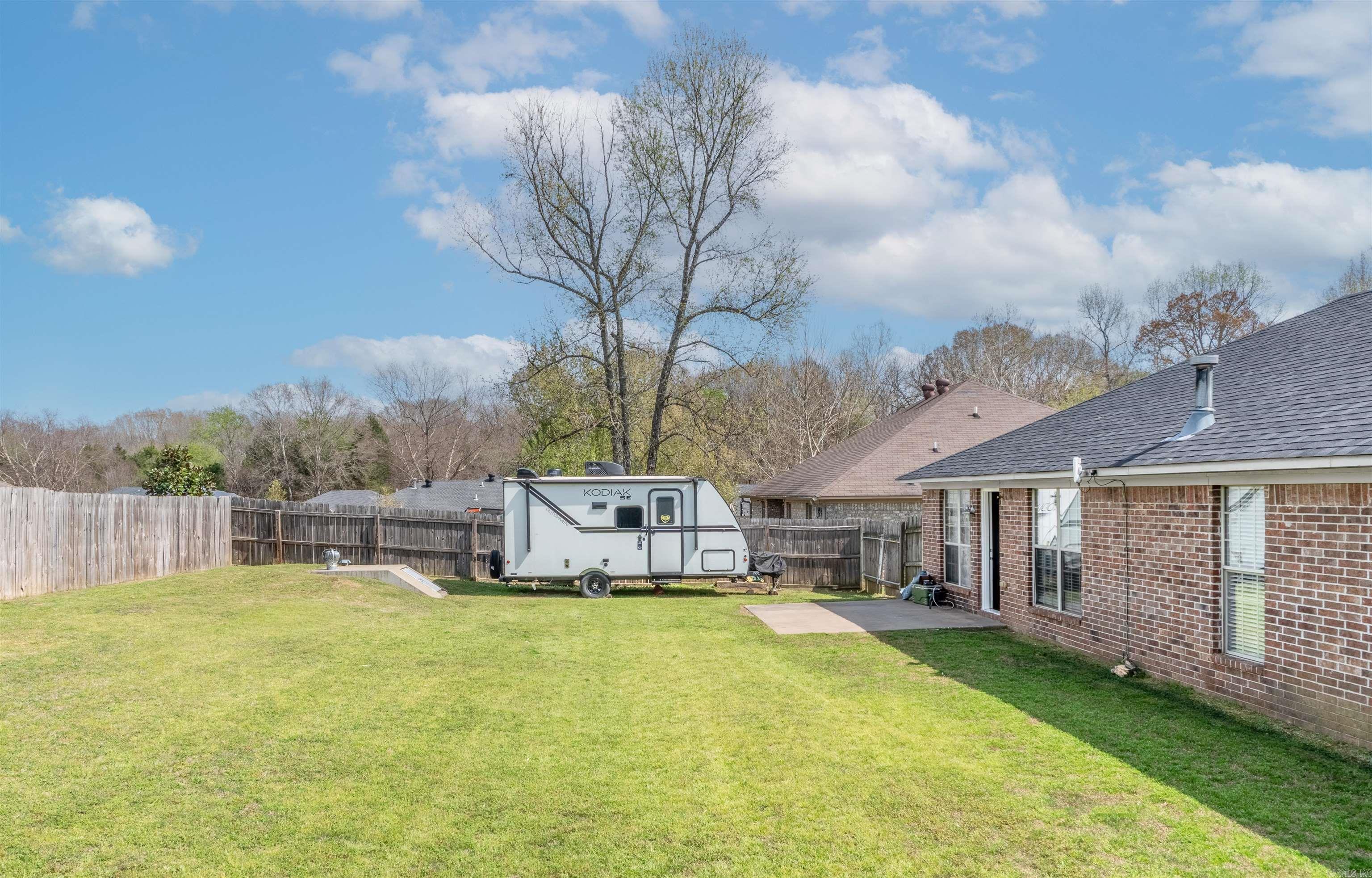 WEST POINTE - Residential