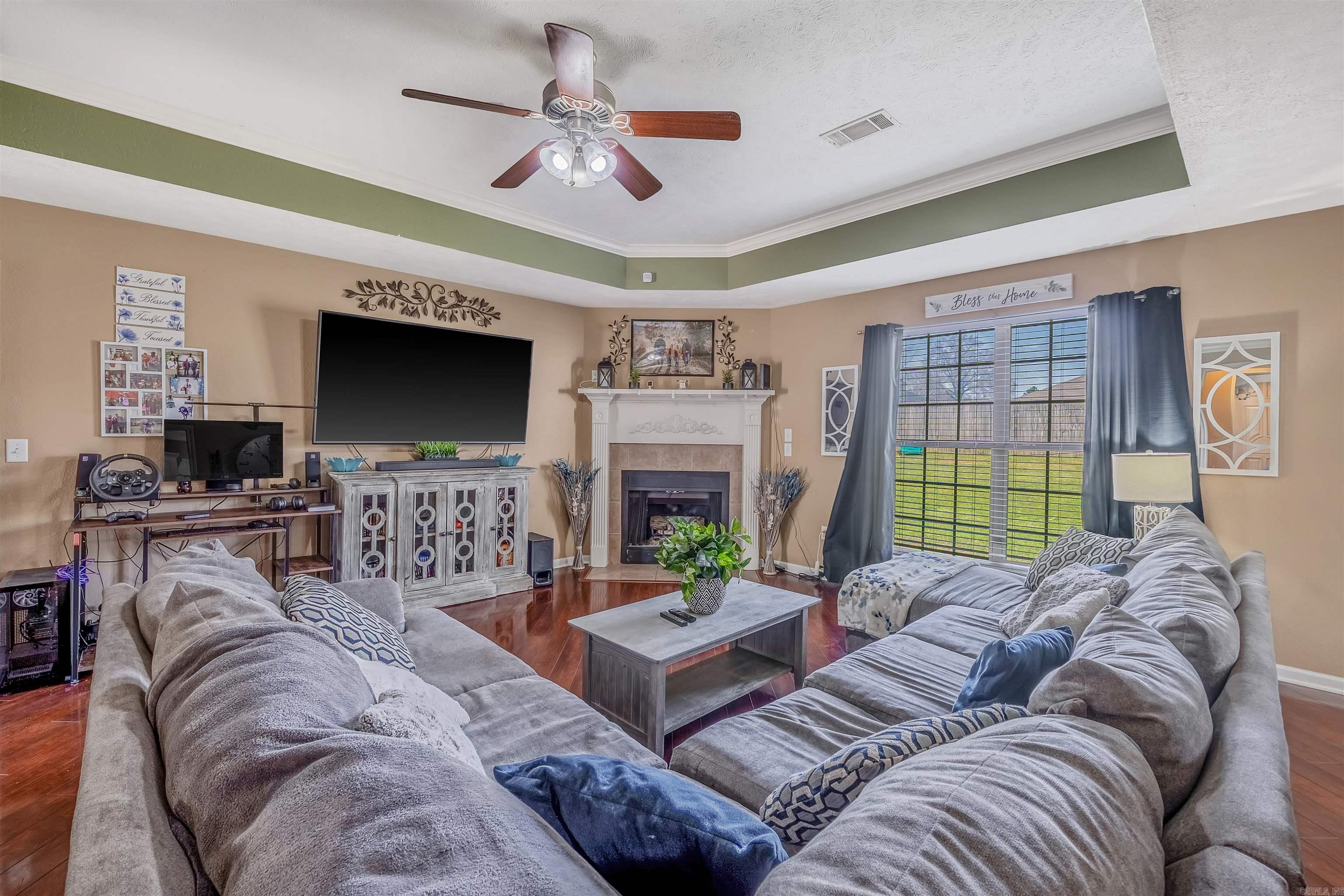 WEST POINTE - Residential