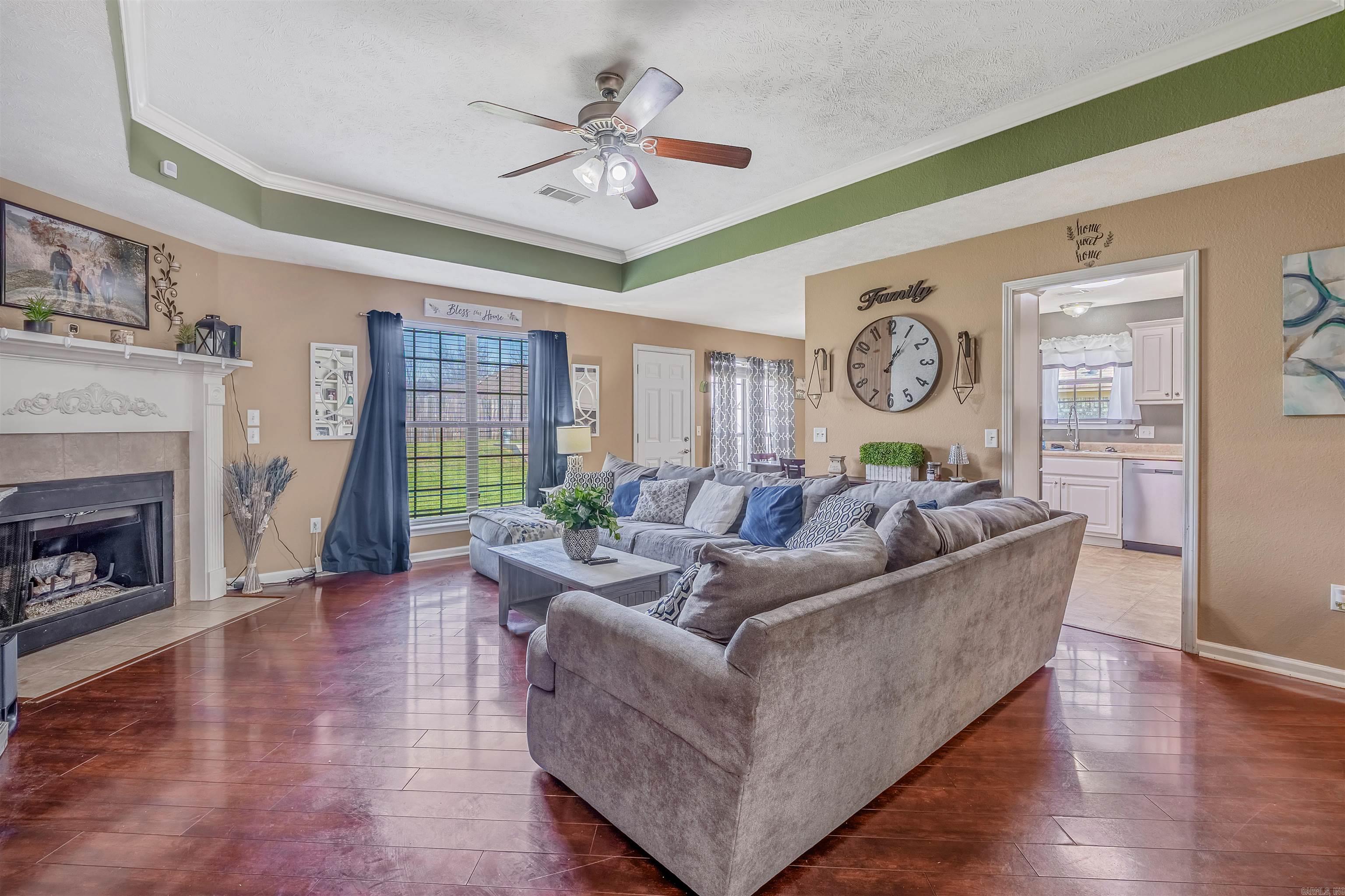 WEST POINTE - Residential