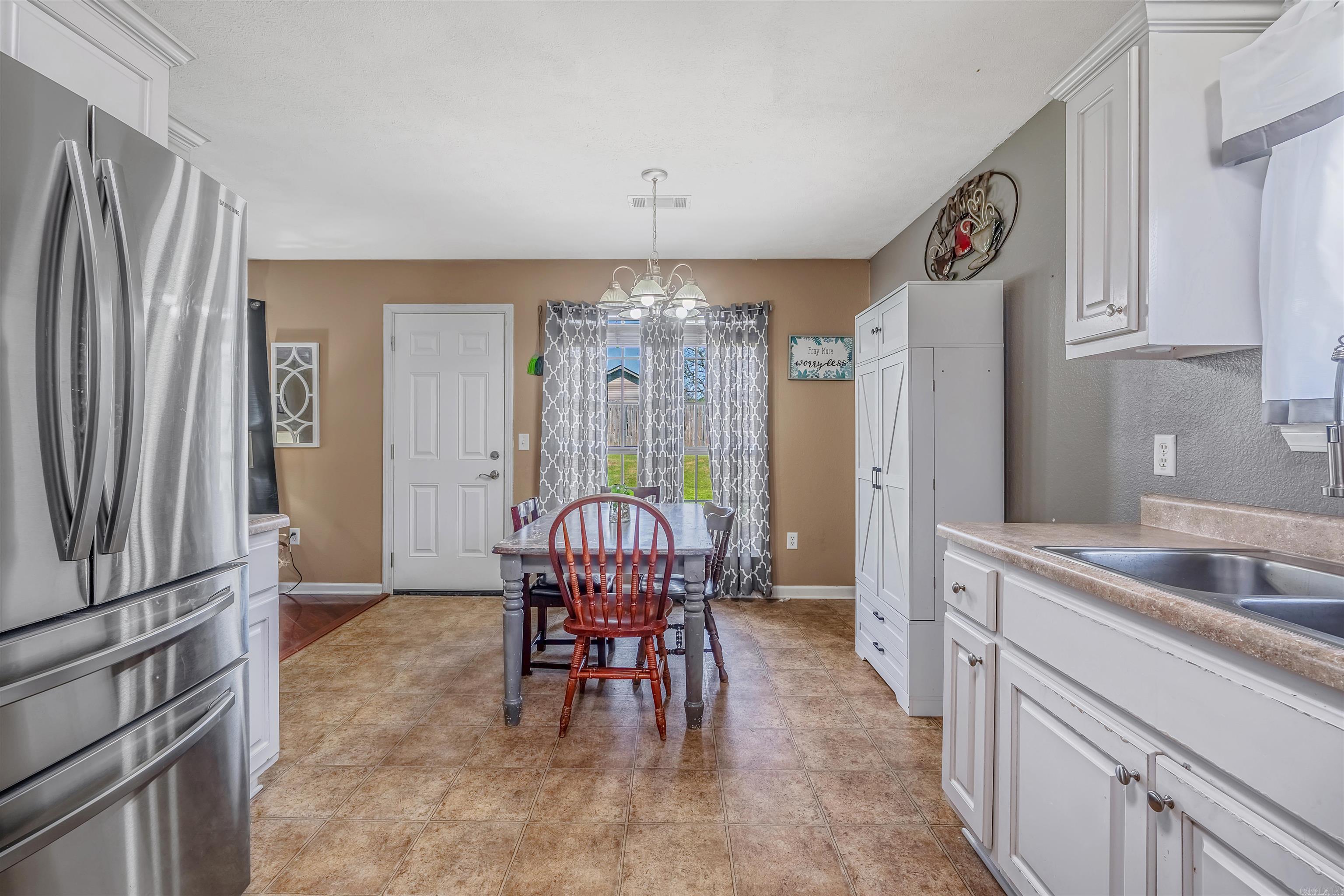 WEST POINTE - Residential