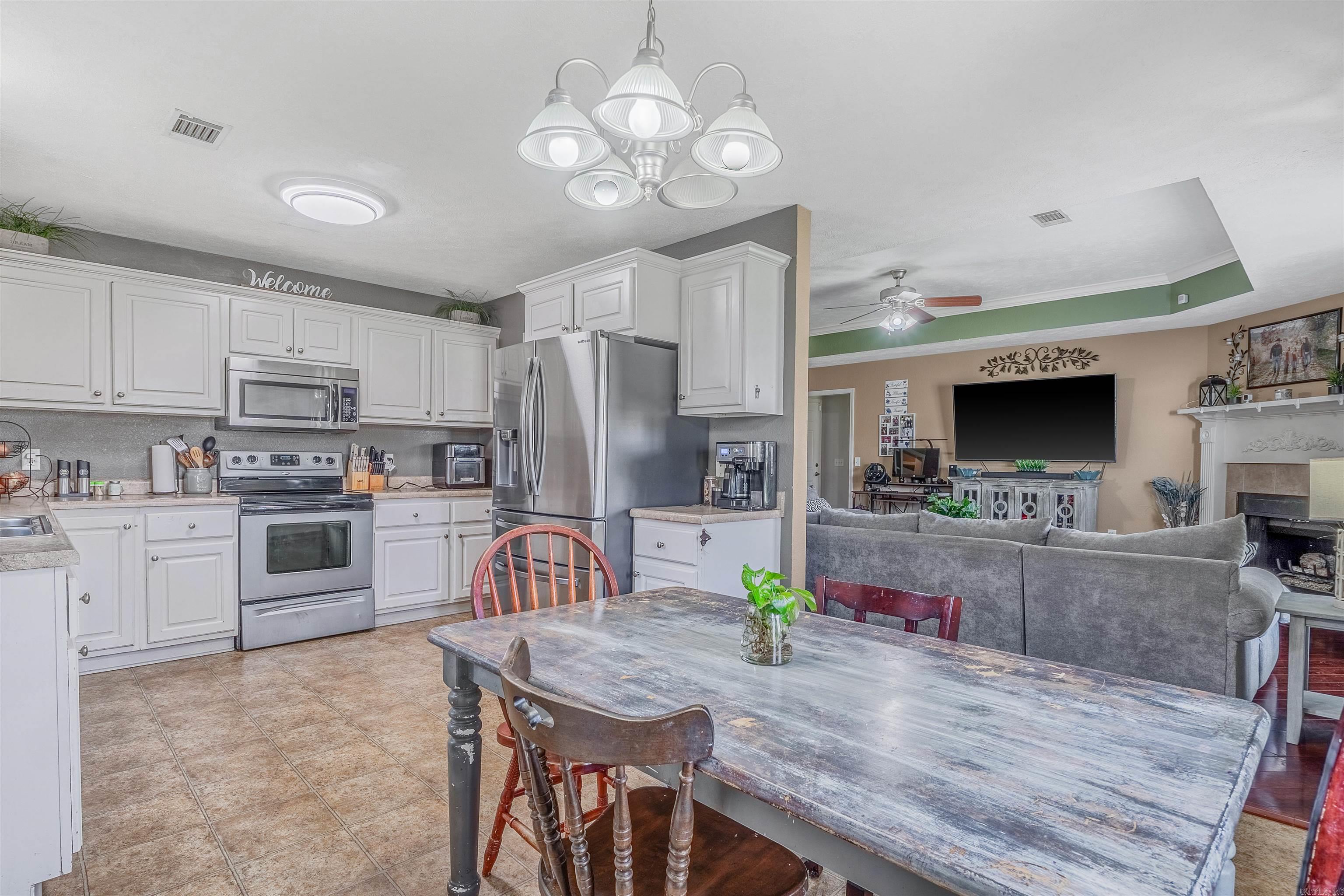 WEST POINTE - Residential