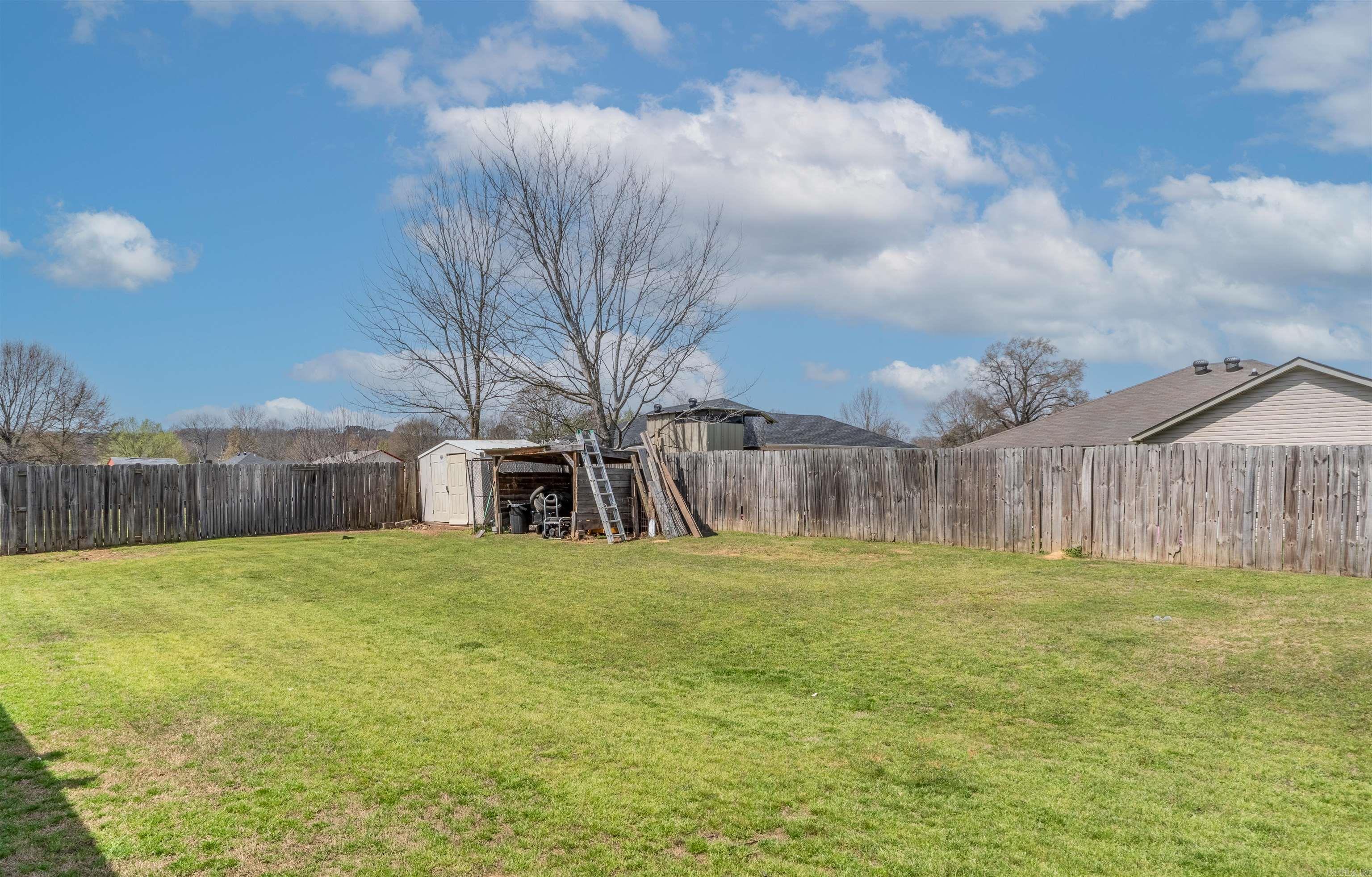 WEST POINTE - Residential