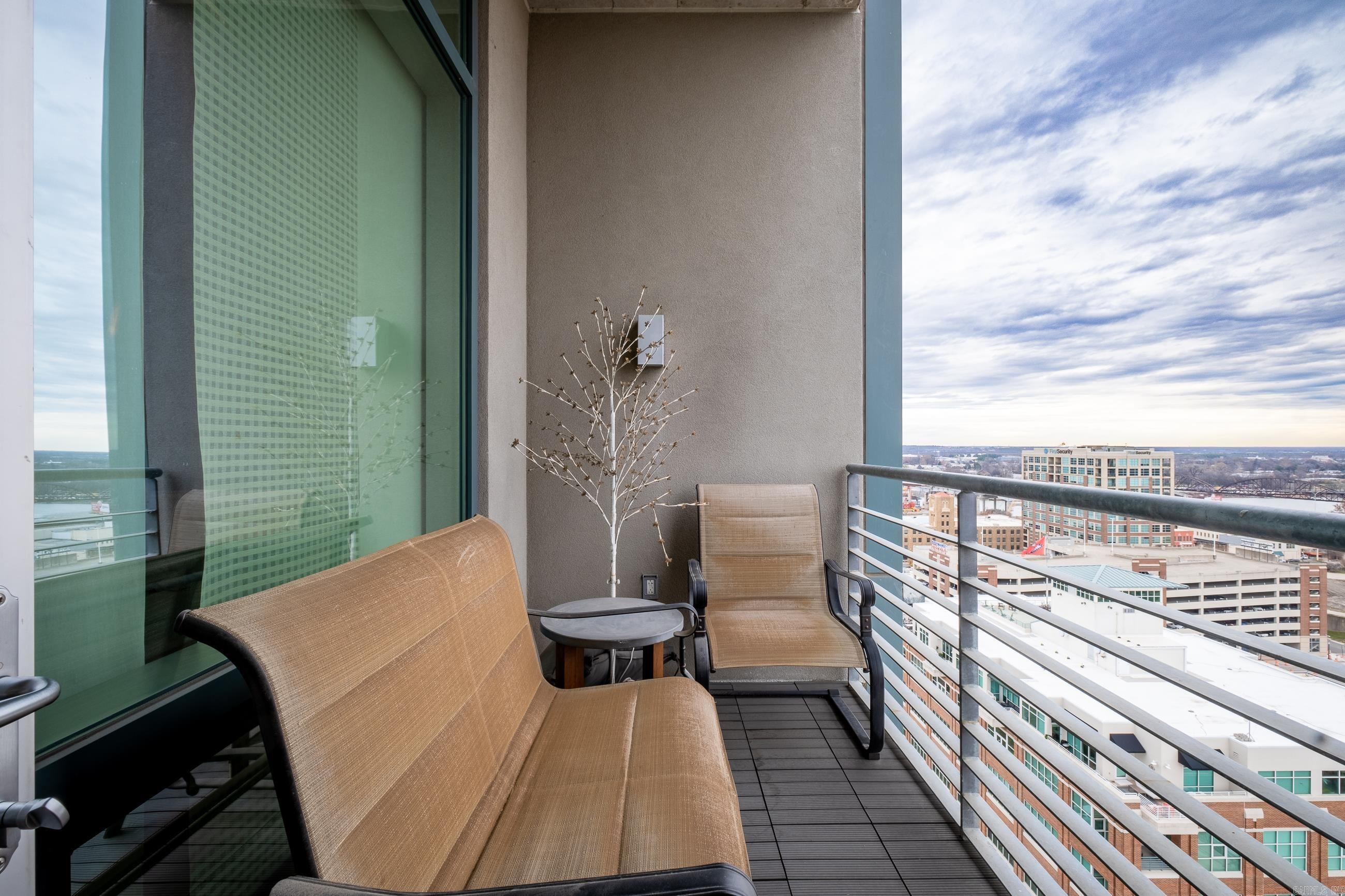 River Market Tower HPR - Residential Lease