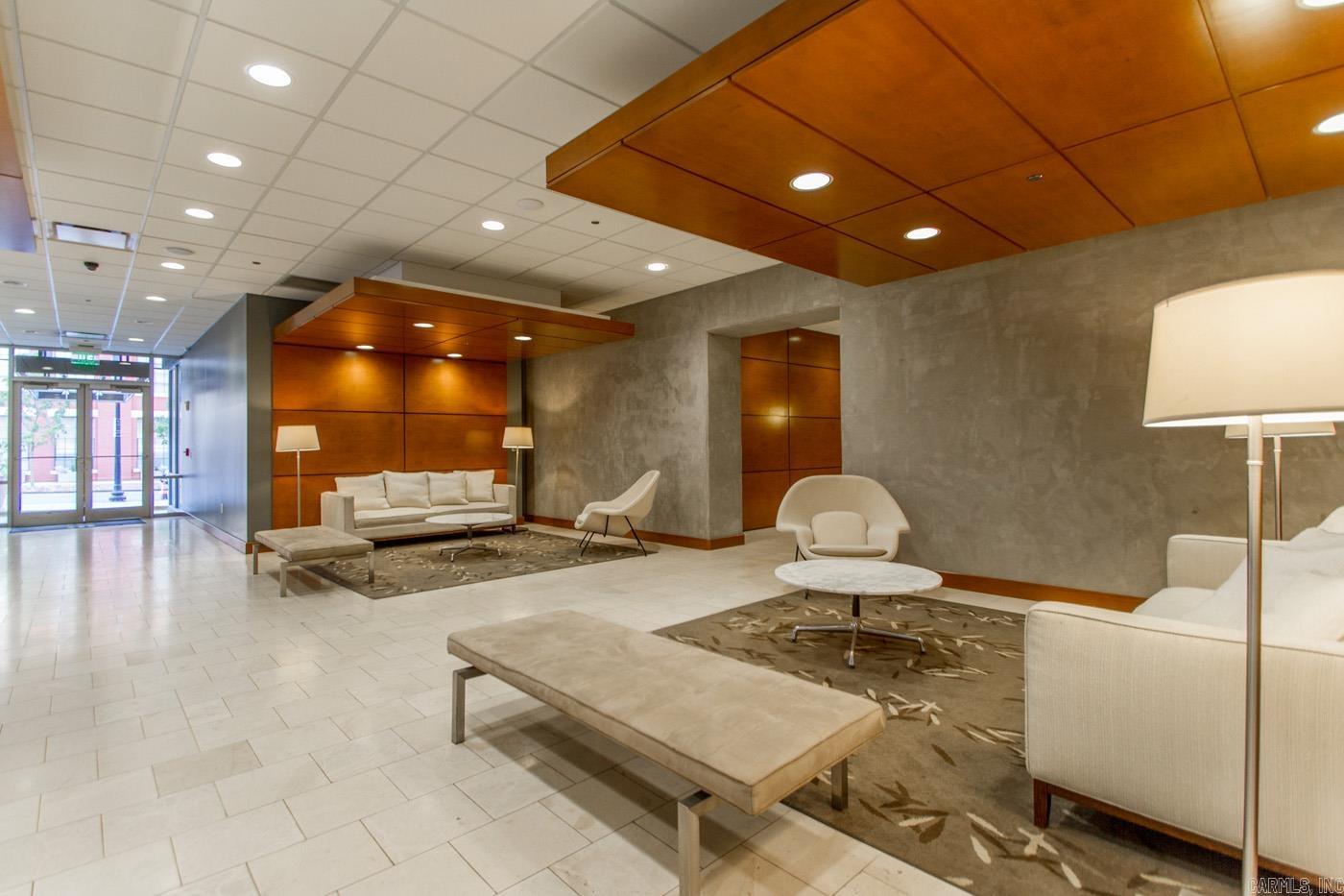 River Market Tower HPR - Residential Lease