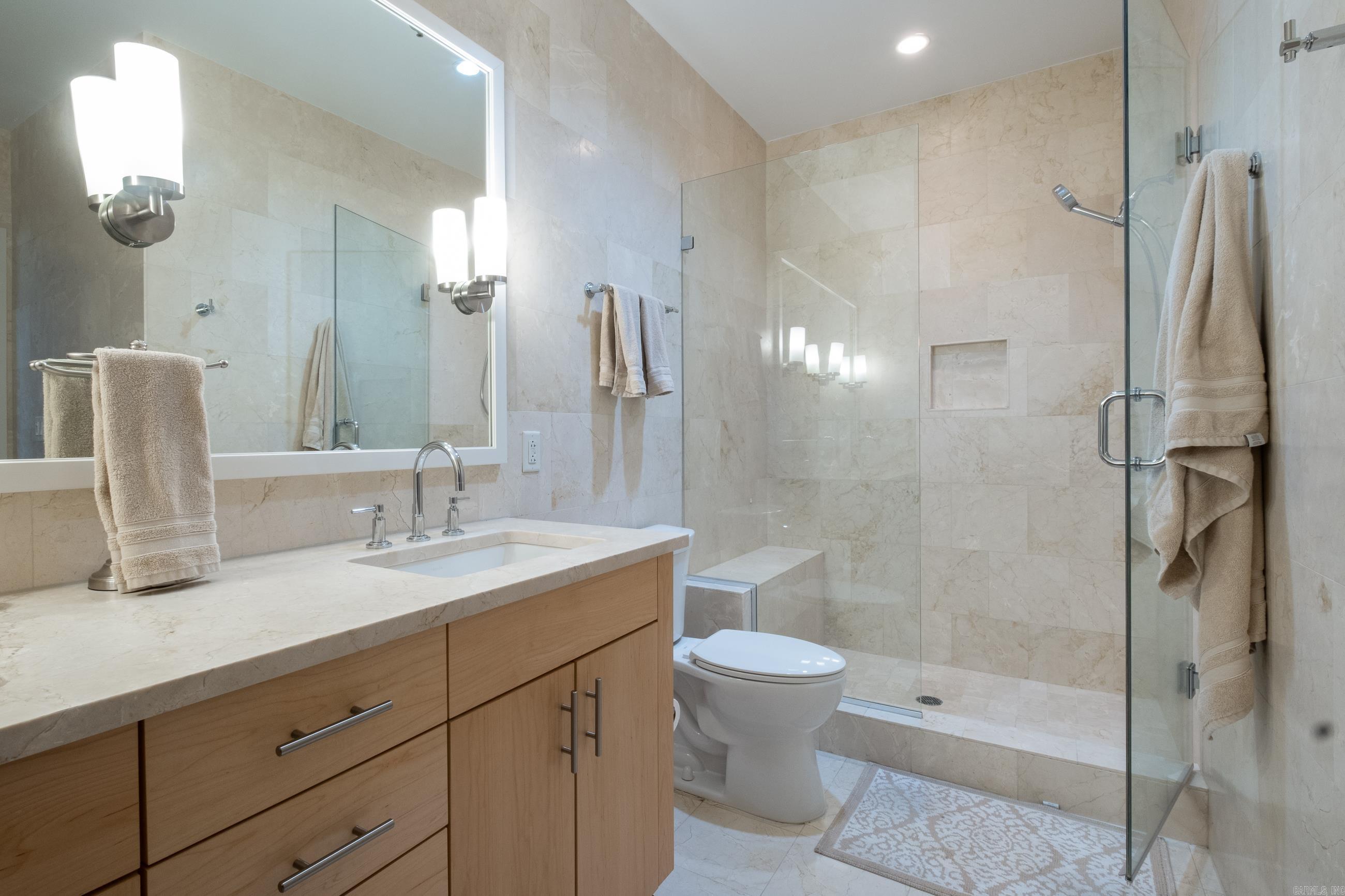 River Market Tower HPR - Residential Lease