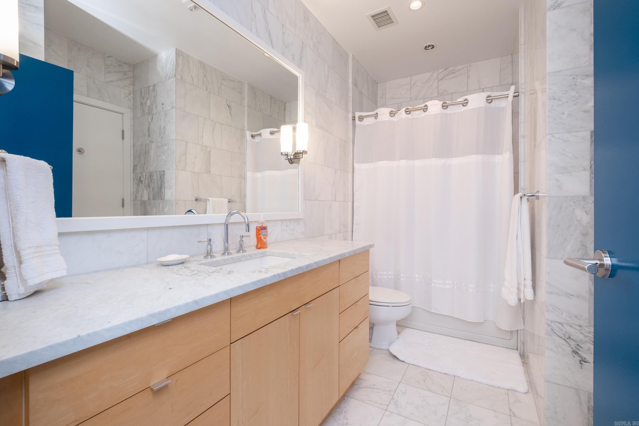 River Market Tower HPR - Residential Lease