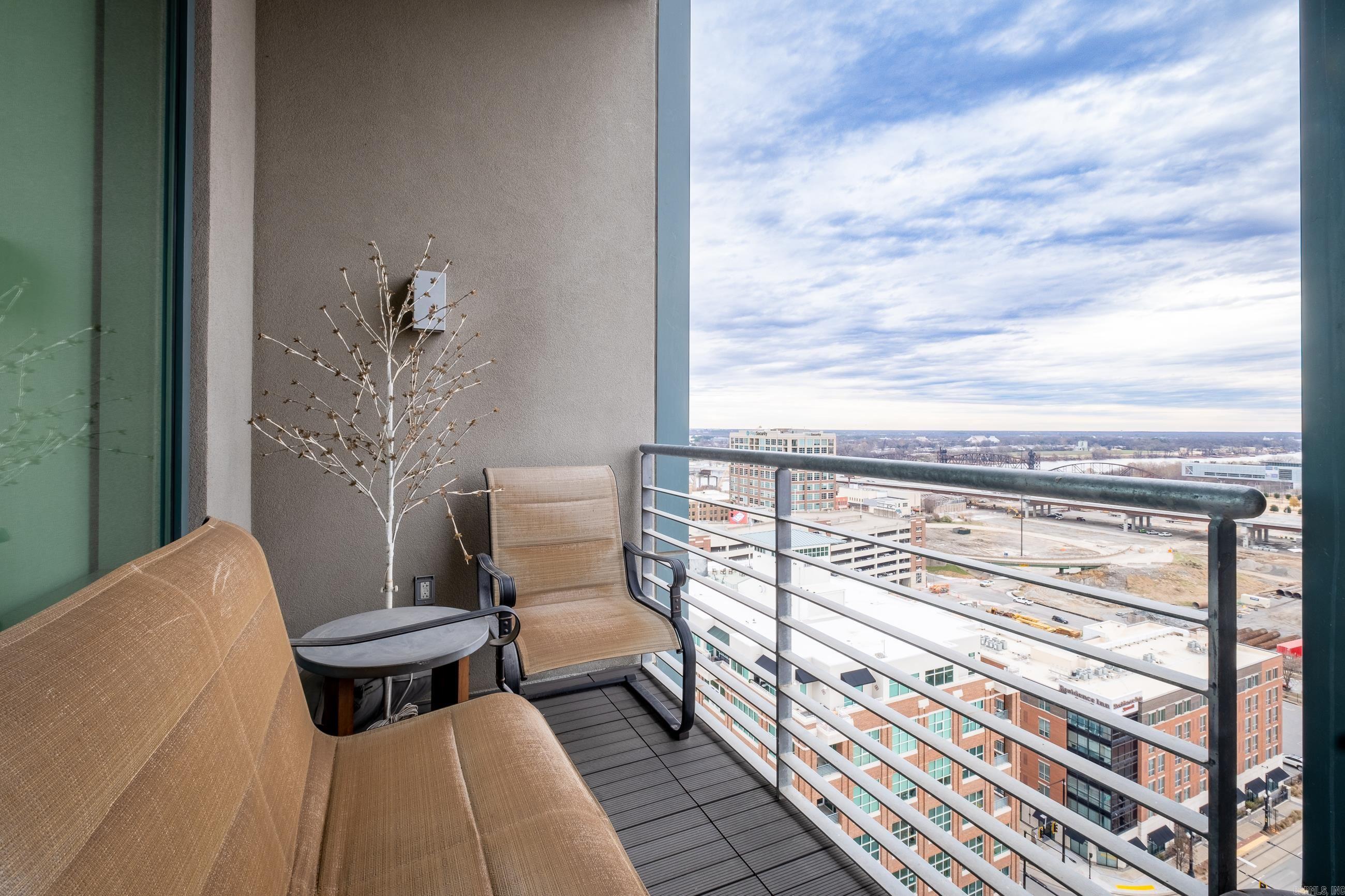 River Market Tower HPR - Residential Lease