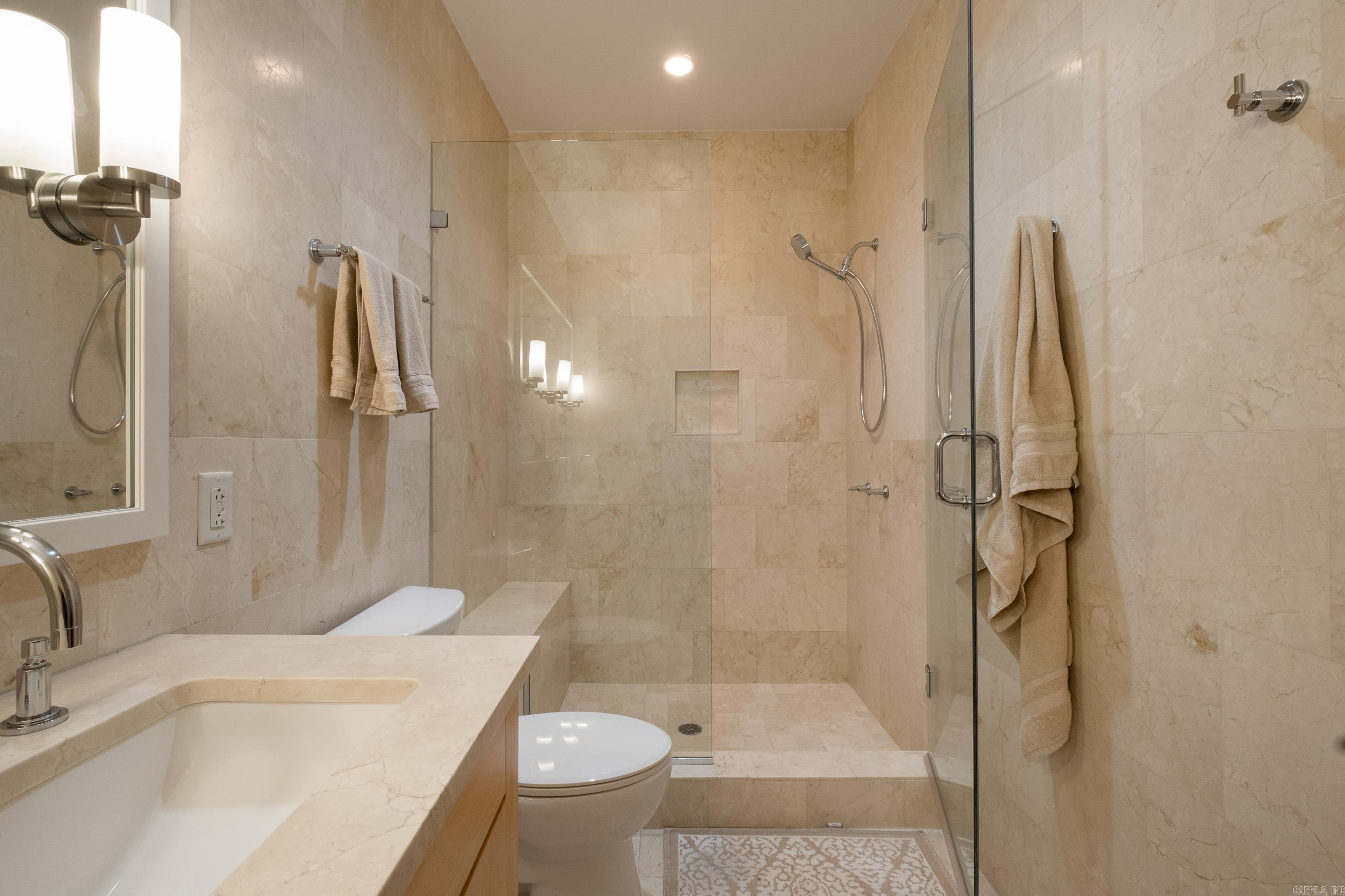 River Market Tower HPR - Residential Lease