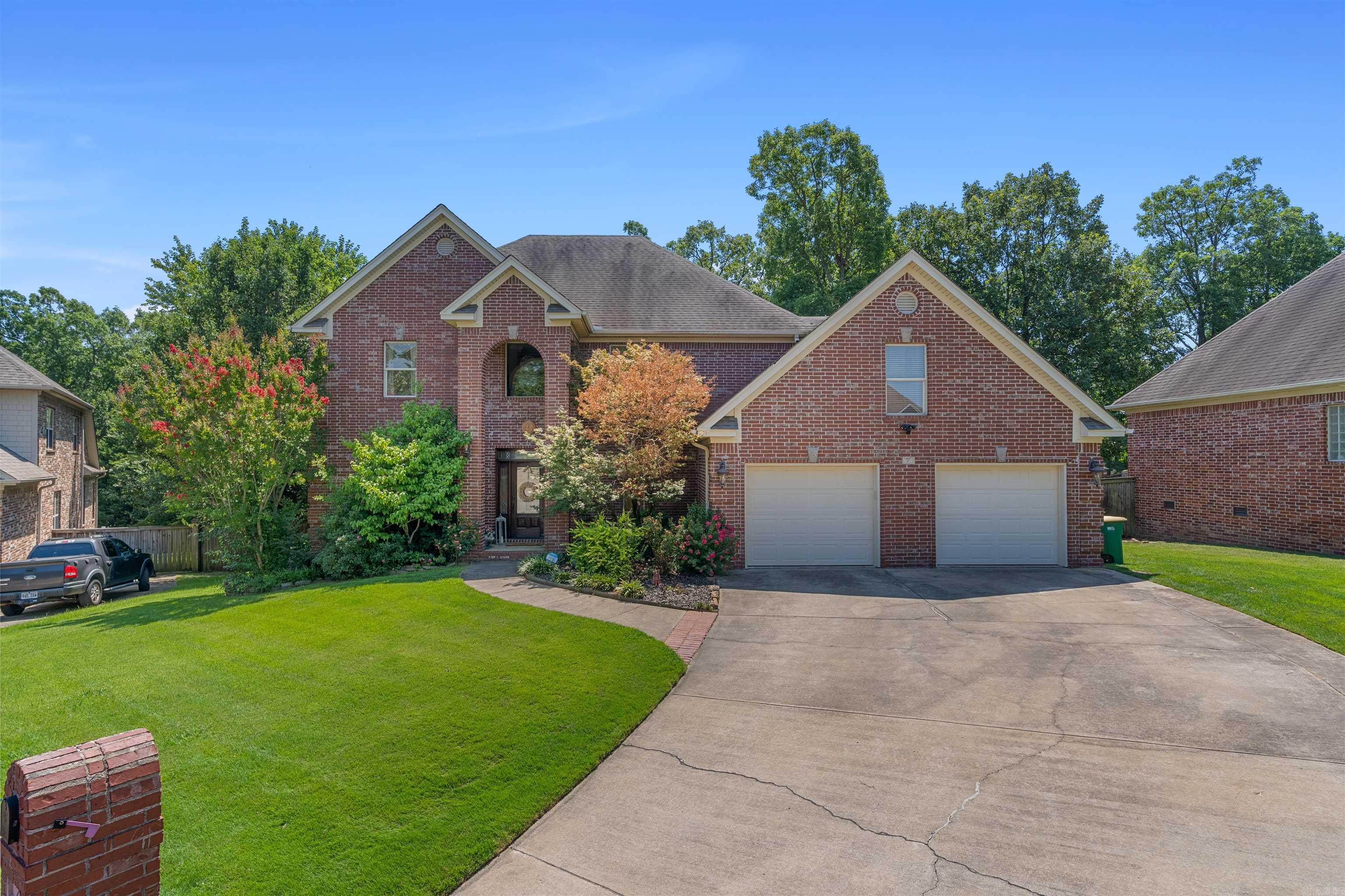 THE VILLAGES OF WELLINGTON - Residential