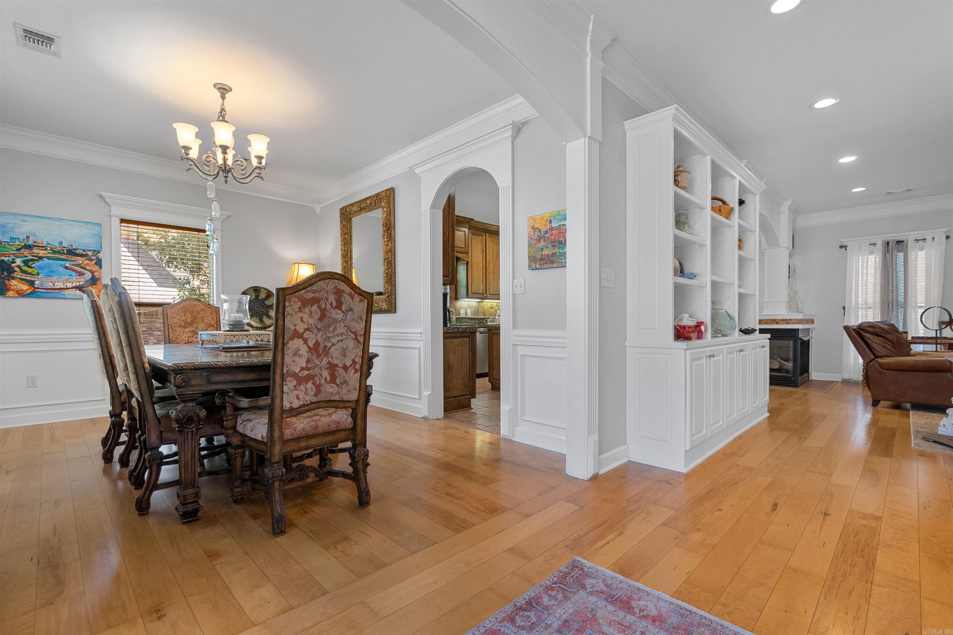 THE VILLAGES OF WELLINGTON - Residential