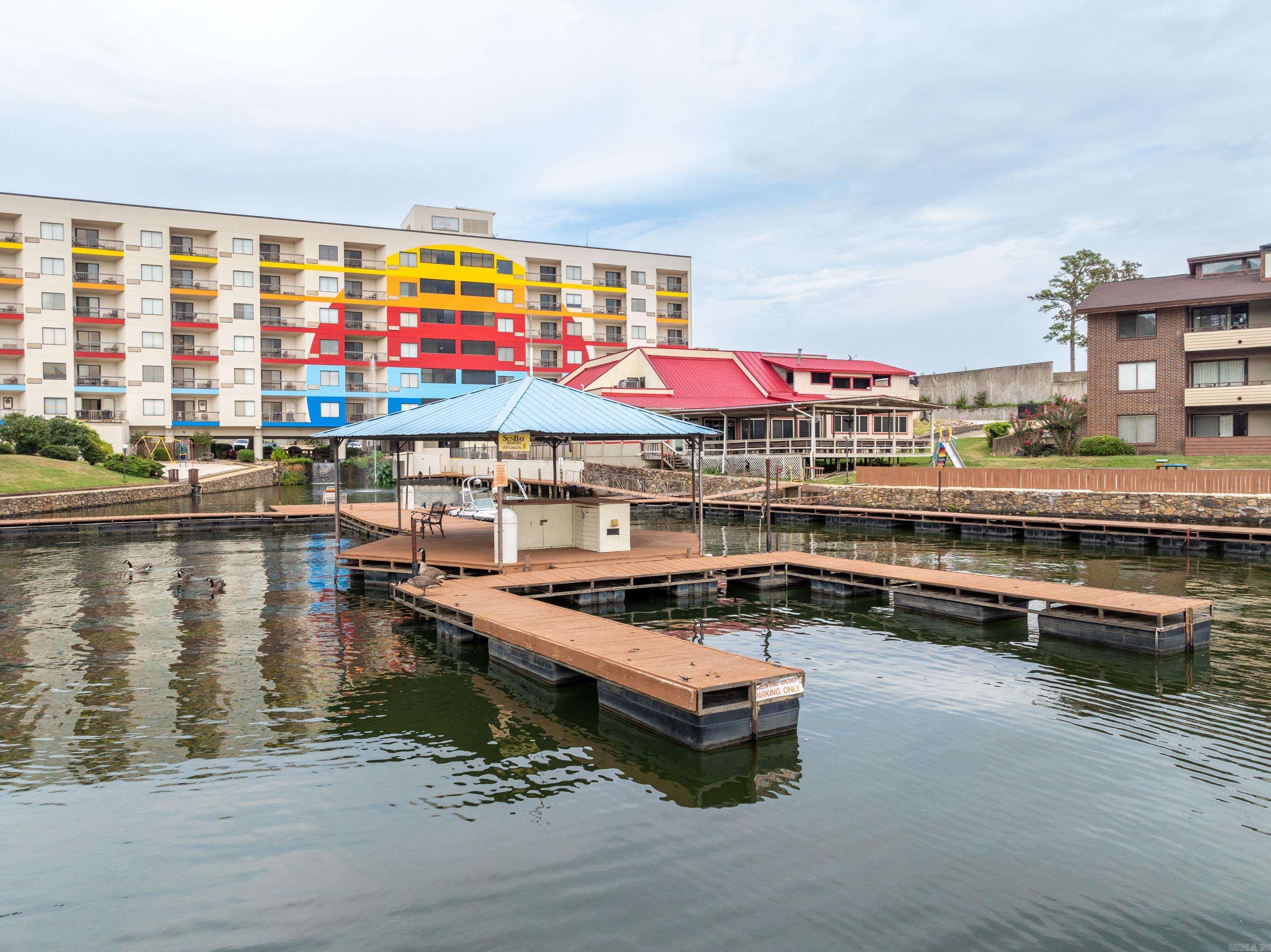 VISTA VILLAS - Residential