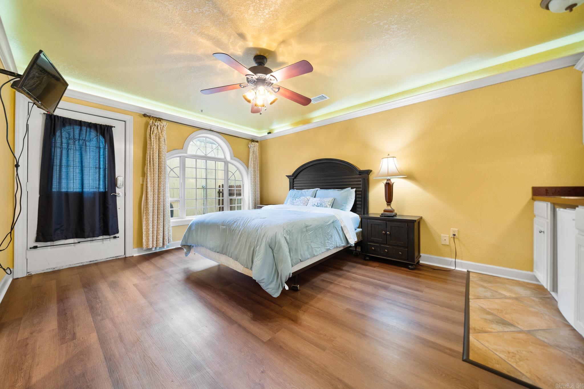 VISTA VILLAS - Residential