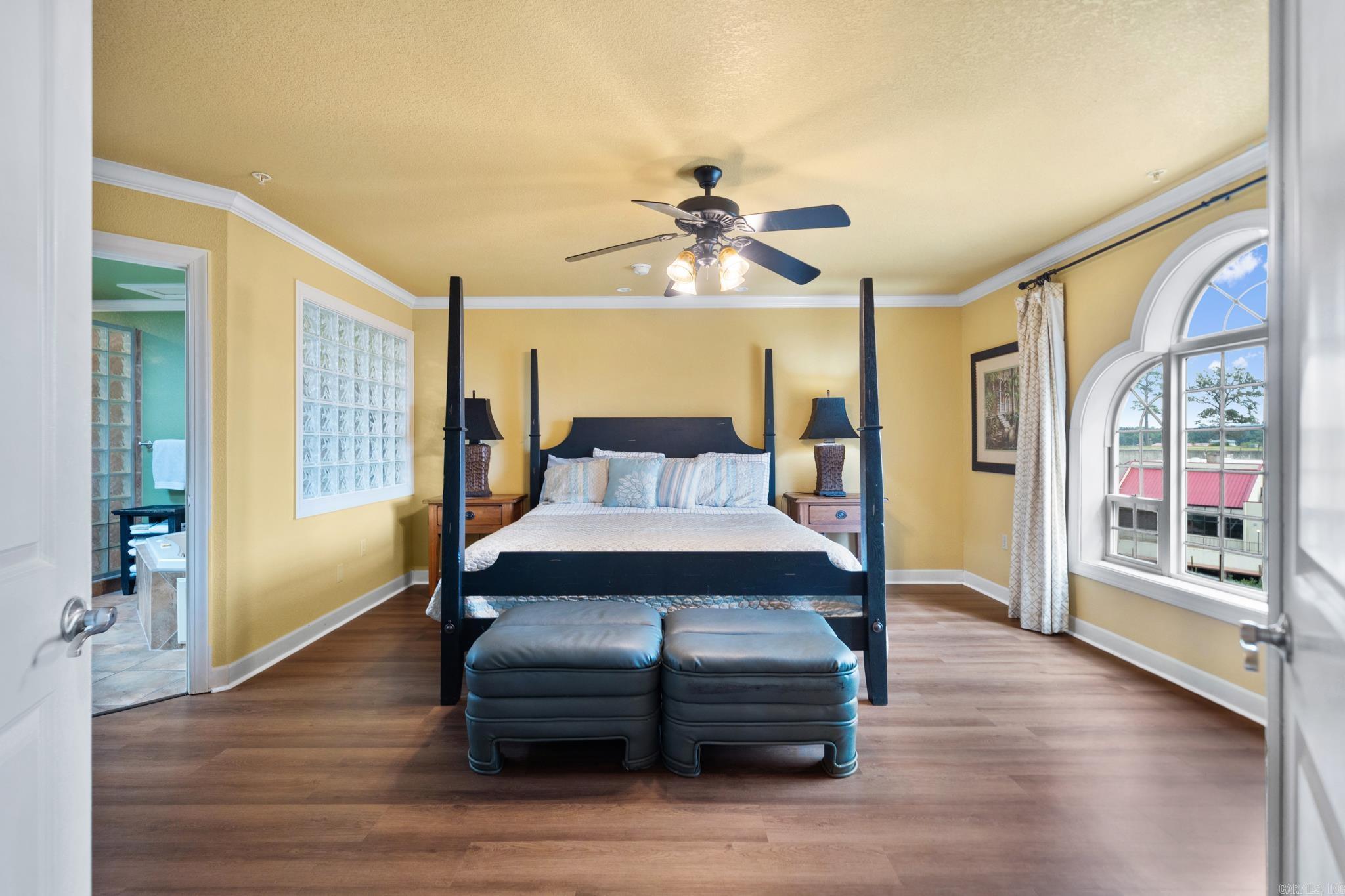 VISTA VILLAS - Residential