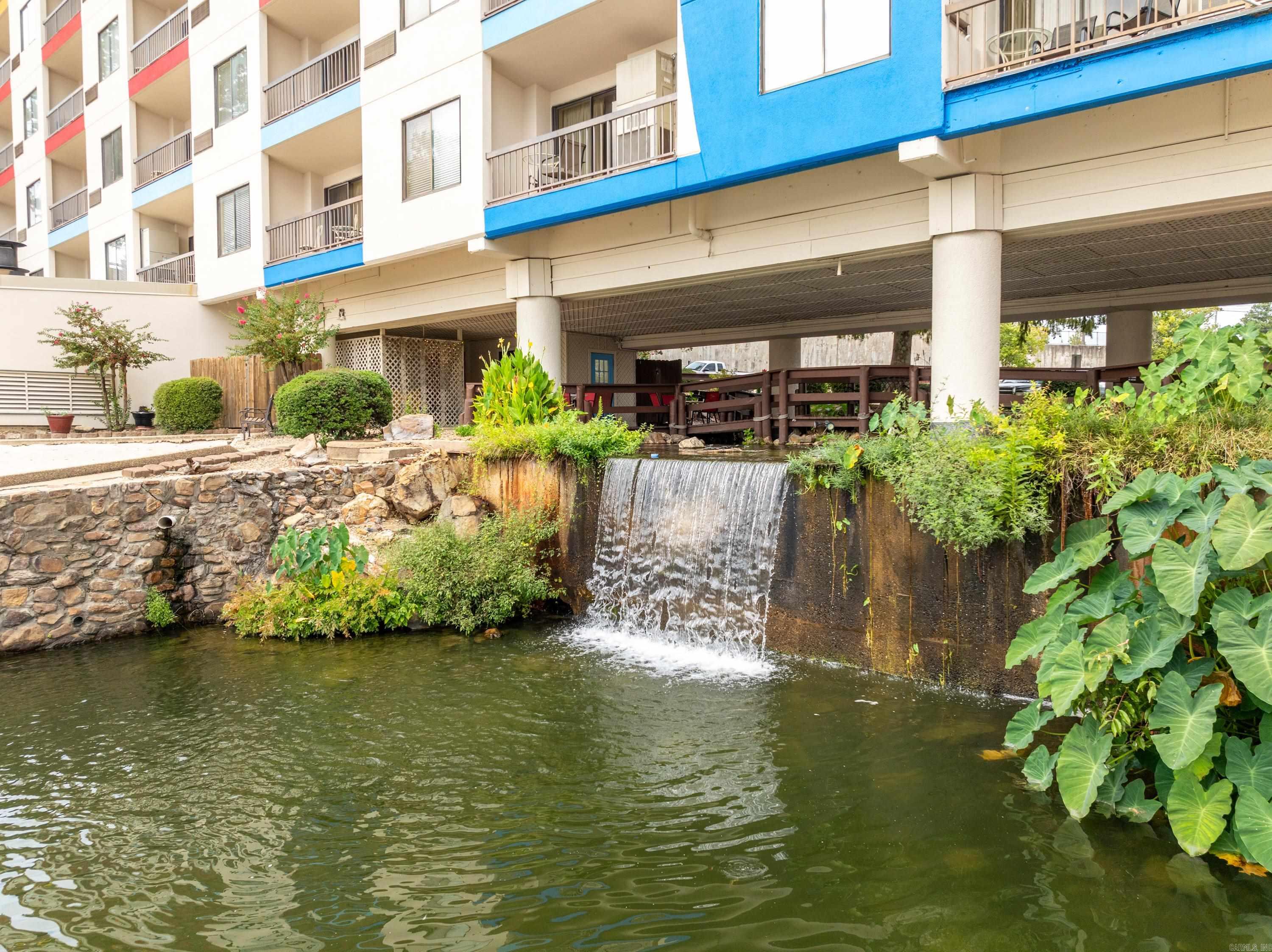 VISTA VILLAS - Residential
