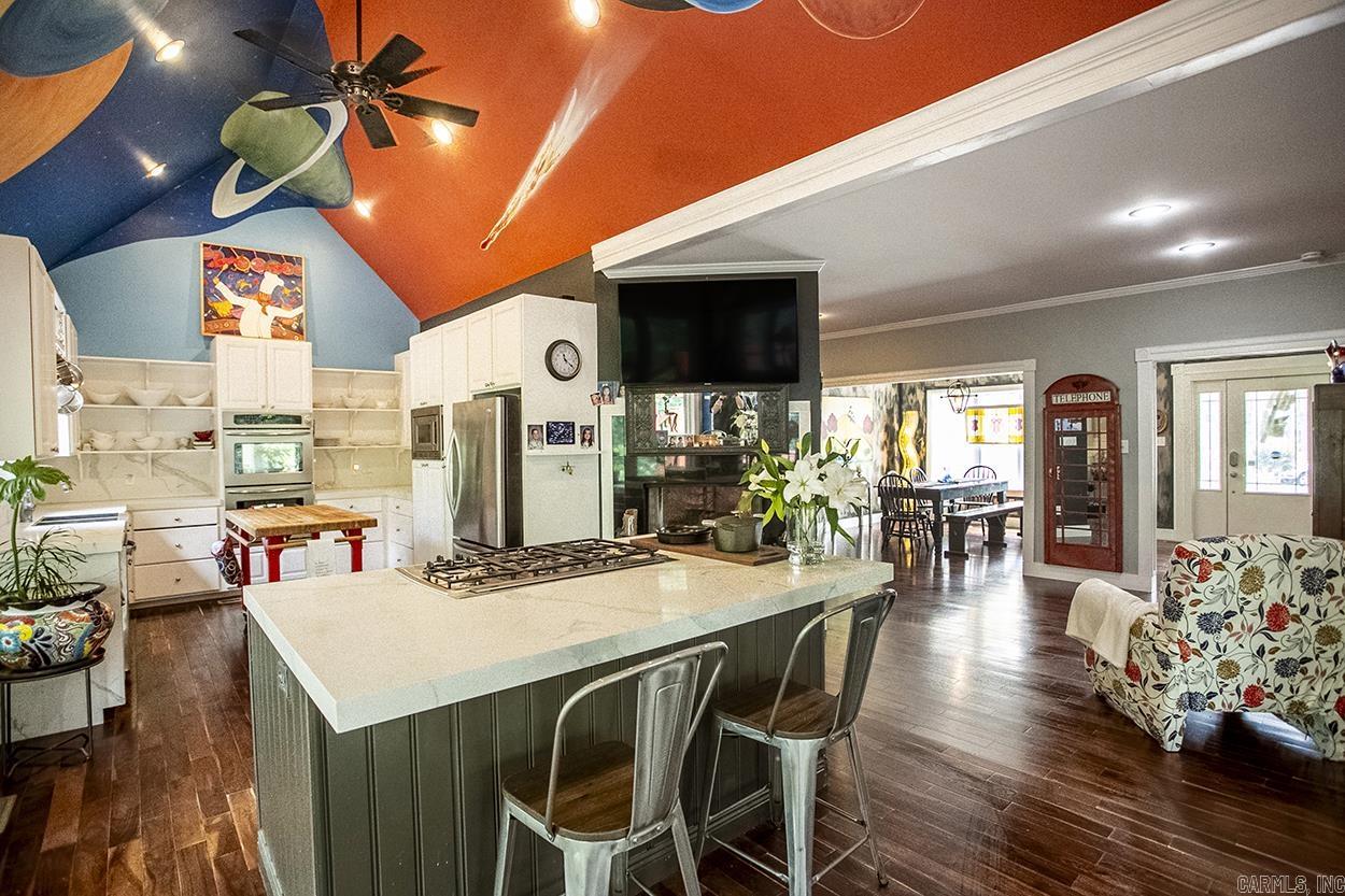 EAGLE CREST - Residential