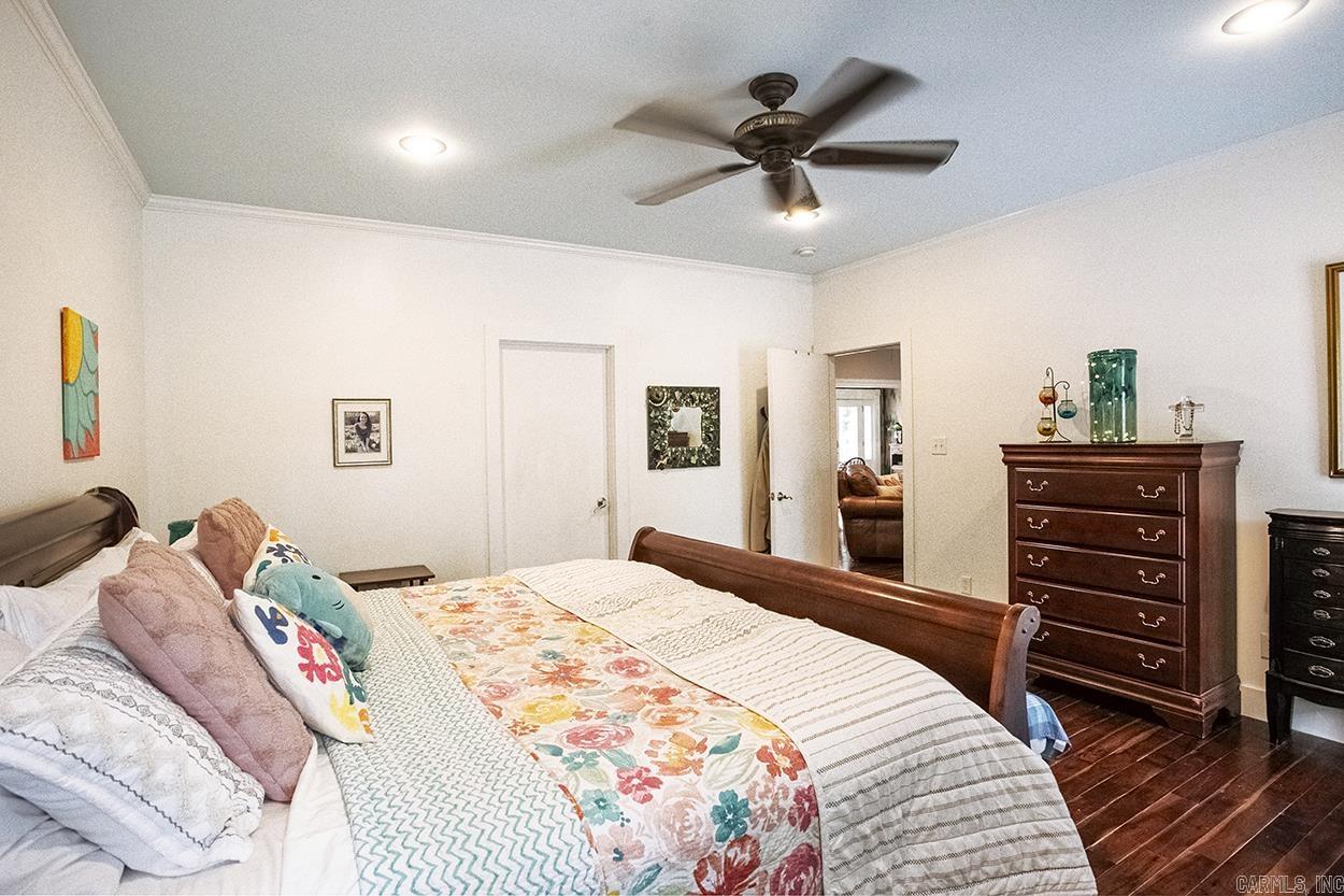 EAGLE CREST - Residential
