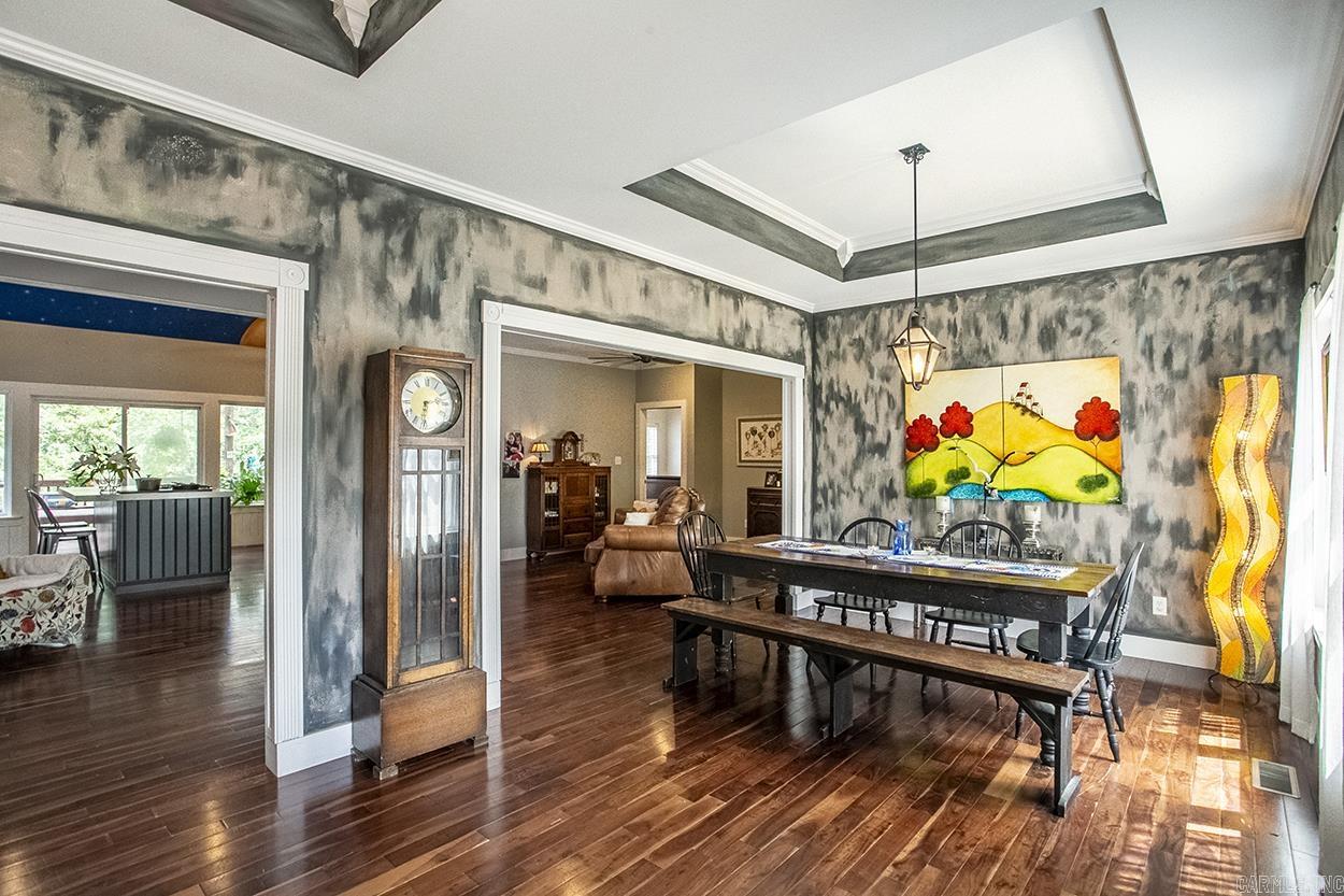 EAGLE CREST - Residential
