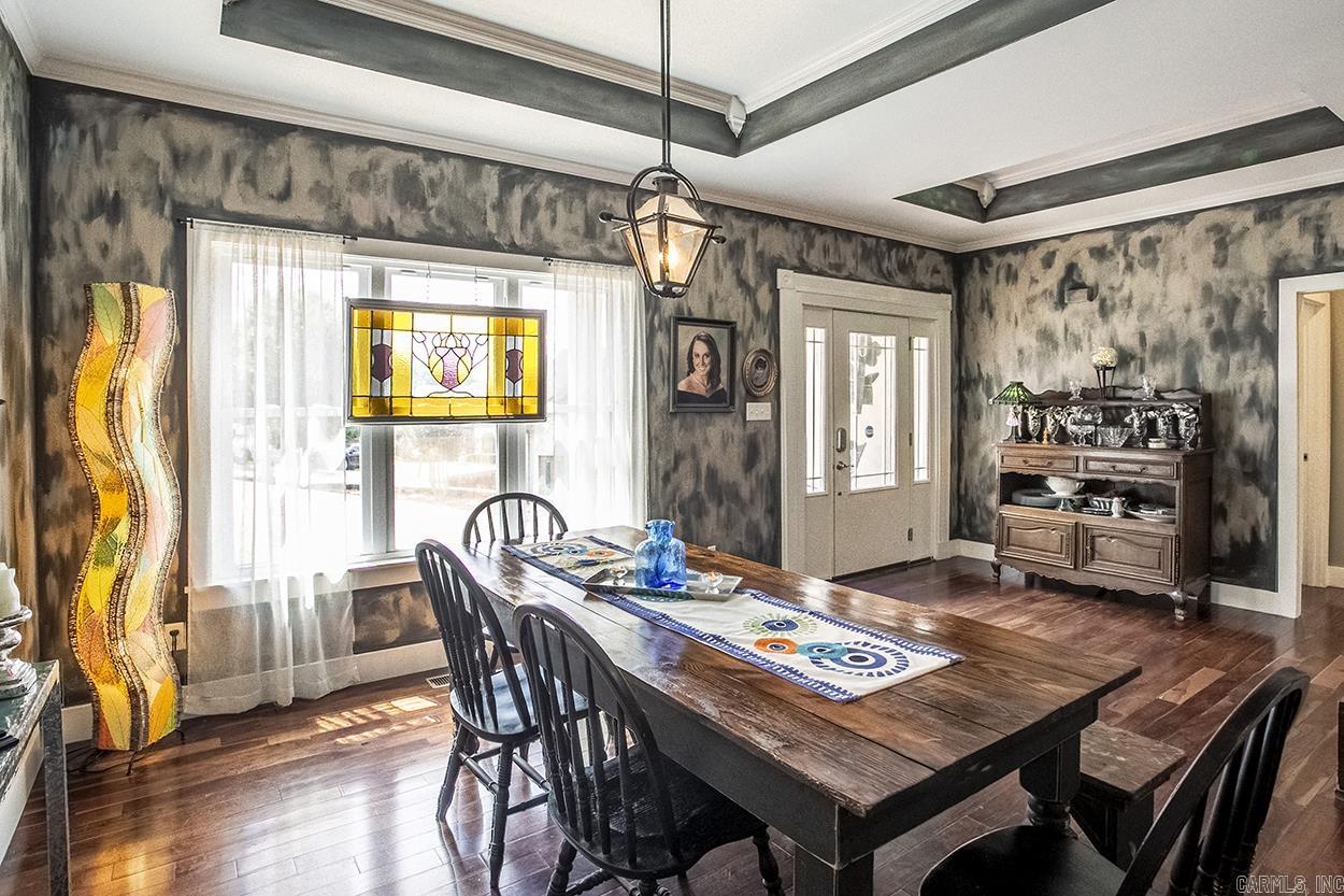 EAGLE CREST - Residential
