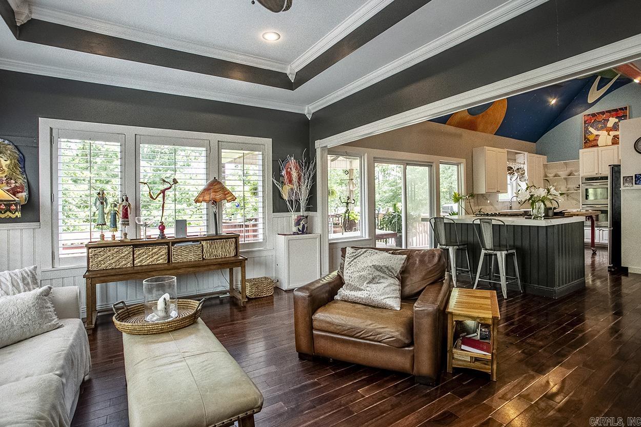 EAGLE CREST - Residential
