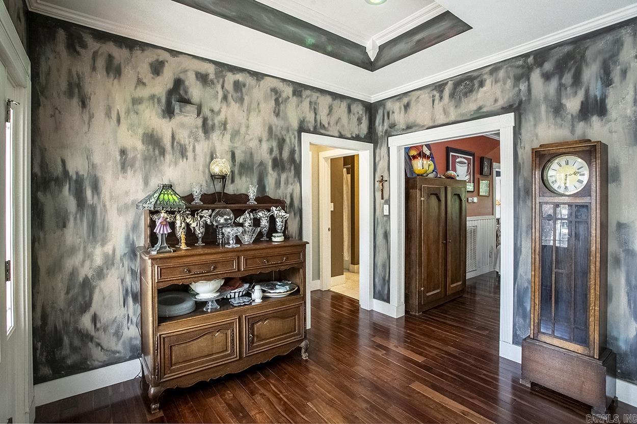 EAGLE CREST - Residential
