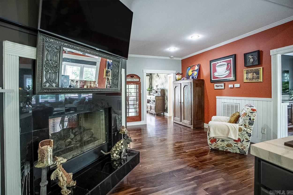 EAGLE CREST - Residential