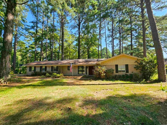 1608 S LAKEWOOD, MAGNOLIA, AR 71753 - Image 2674debfb7ea38065fd63cb81ea7d0e0/1637601809