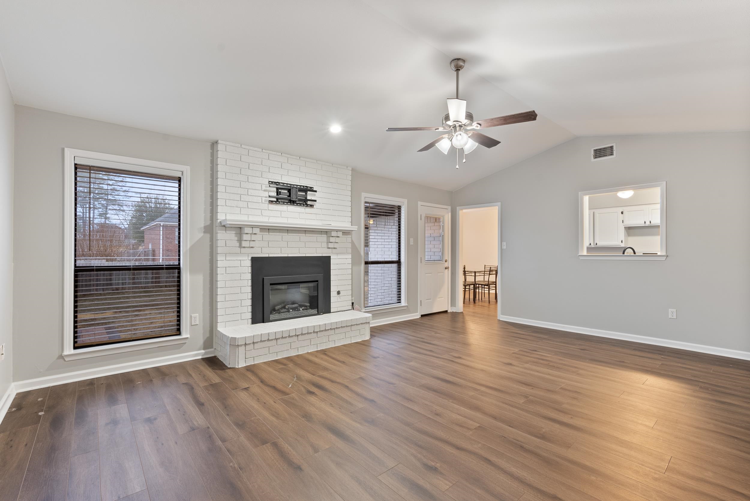 BAINBRIDGE - Residential