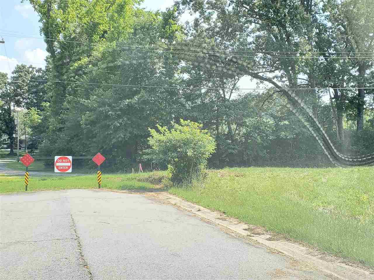 Cabot City Area - Commercial Sale