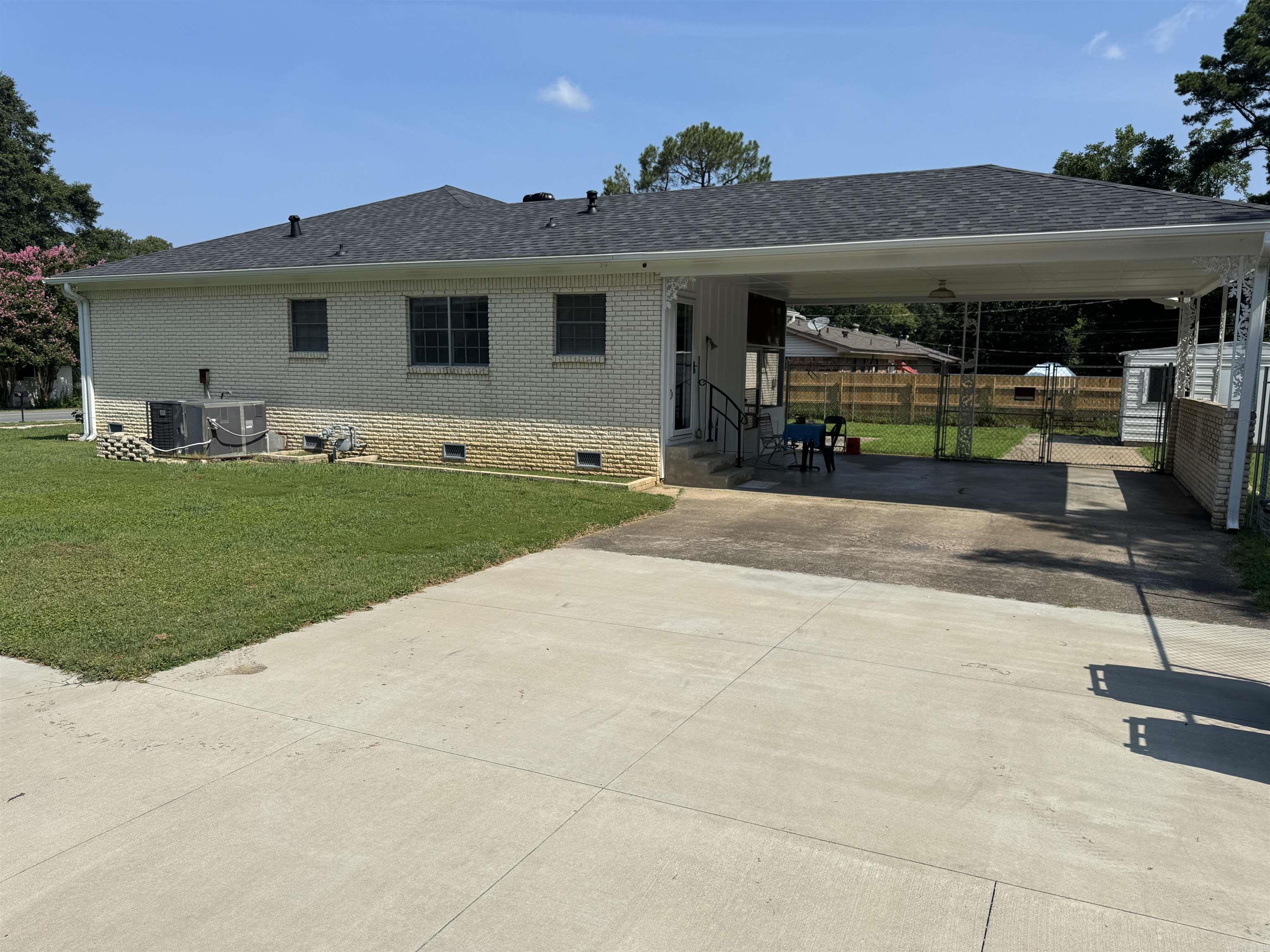 INDIANHEAD LAKES EST - Residential