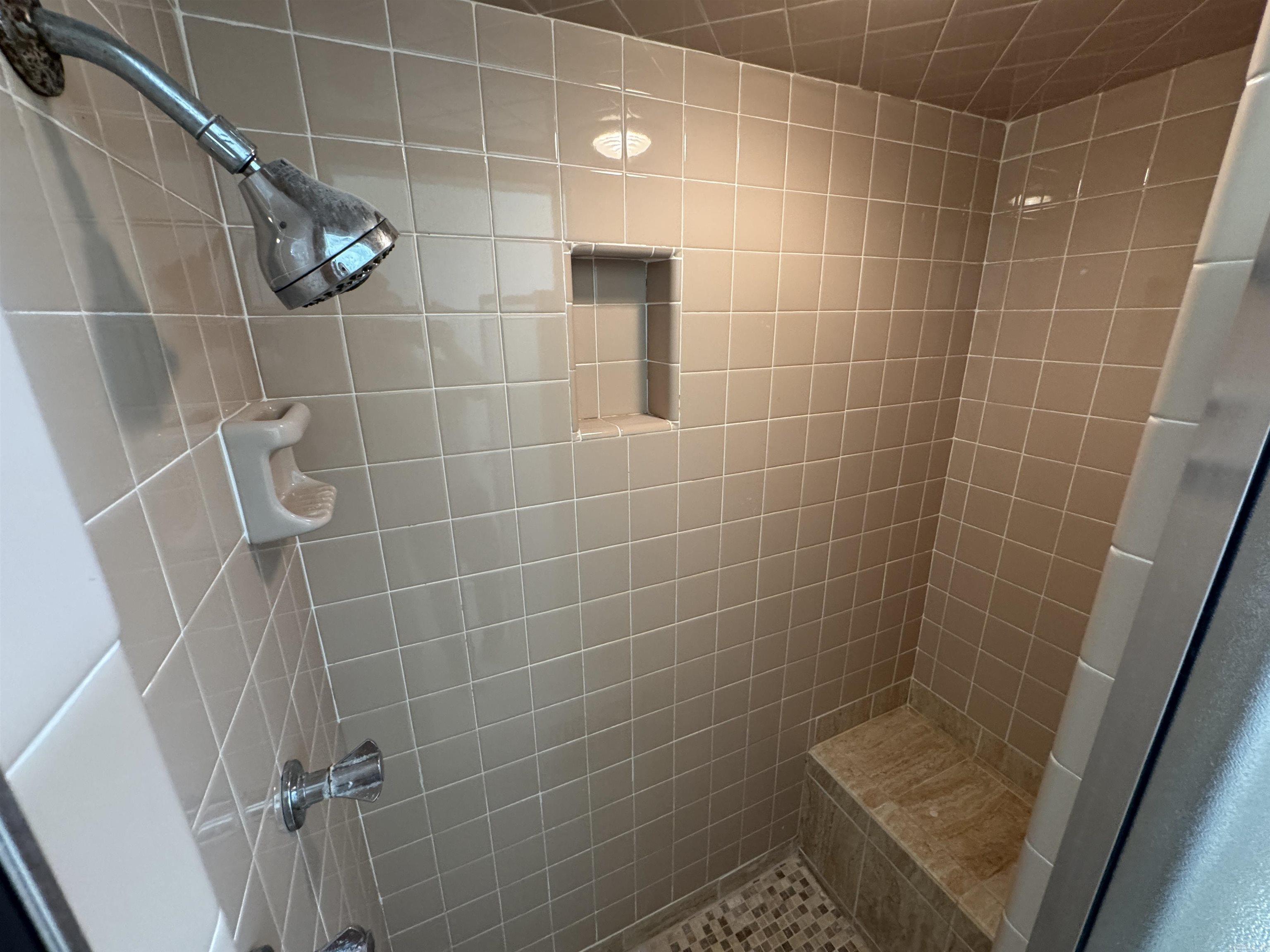 INDIANHEAD LAKES EST - Residential