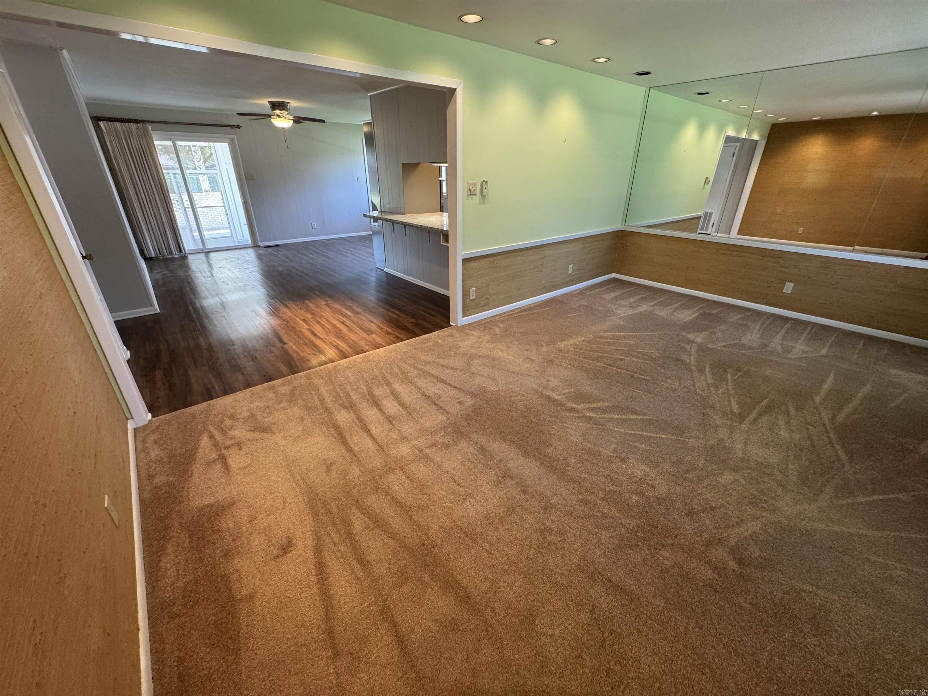 INDIANHEAD LAKES EST - Residential